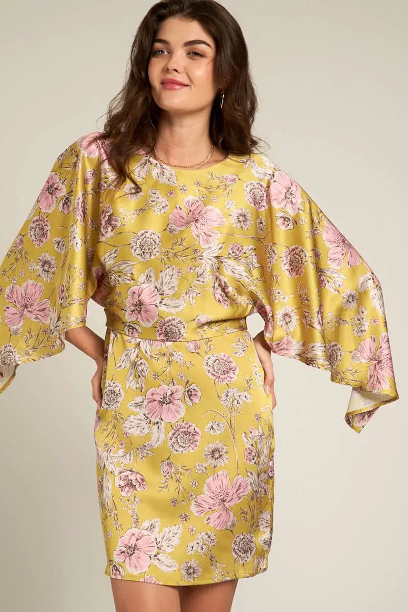 En Crème En Crème Dusty Lime Multi Cape Sleeve Floral Mini Dress - Dresses