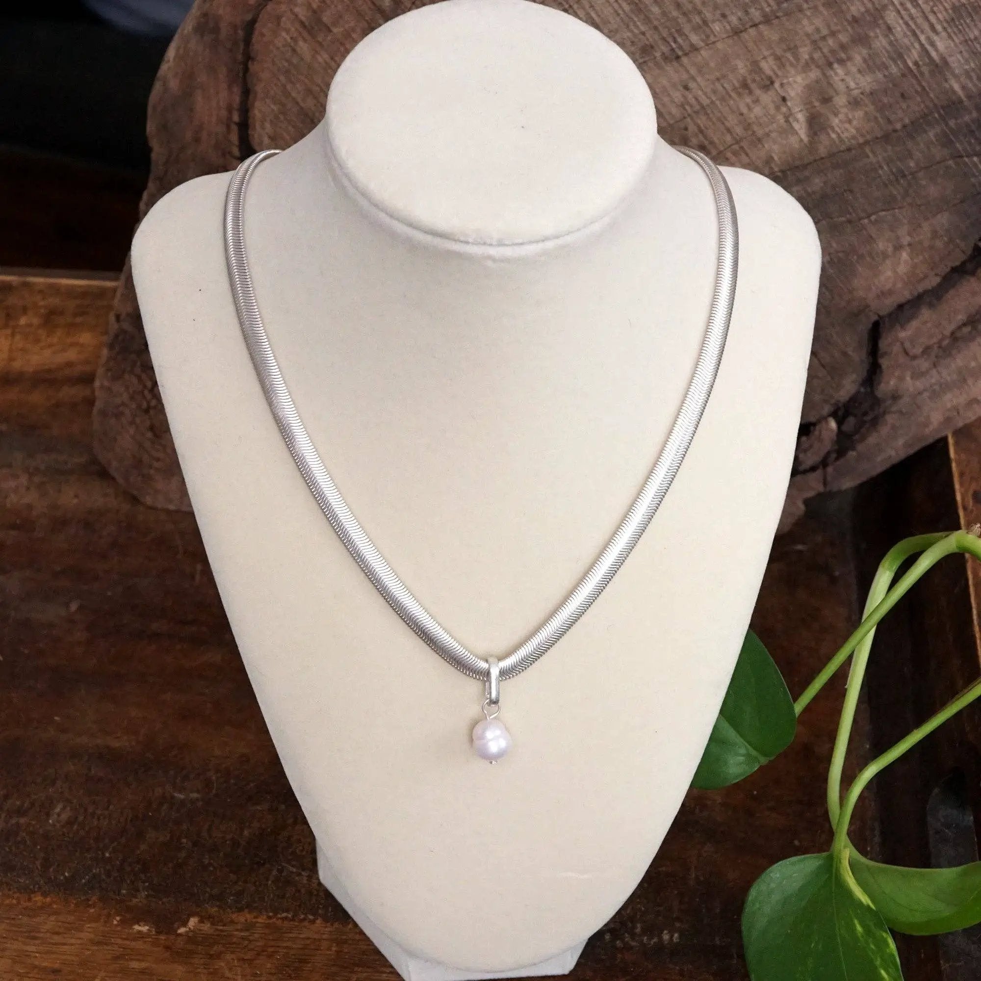 PennyLine inc The Classic Charm Herringbone Chain Freshwater Pearl Necklace - Jewelry classic herringbone necklace with freshwater pearl work gold silver gunmetal