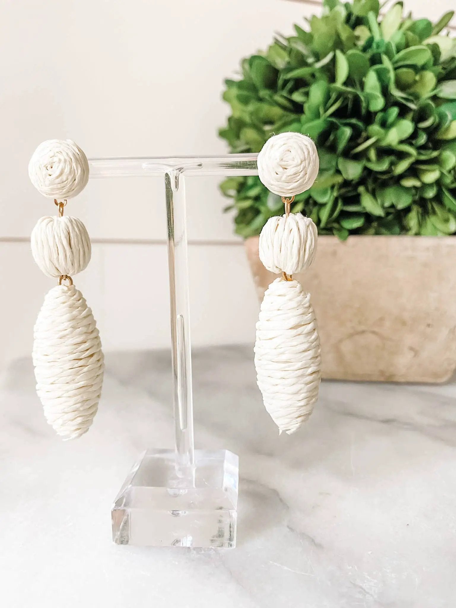 Brookhaven Baubles White Raffia Drop Statement Earrings - Earrings white raffia statement earrings