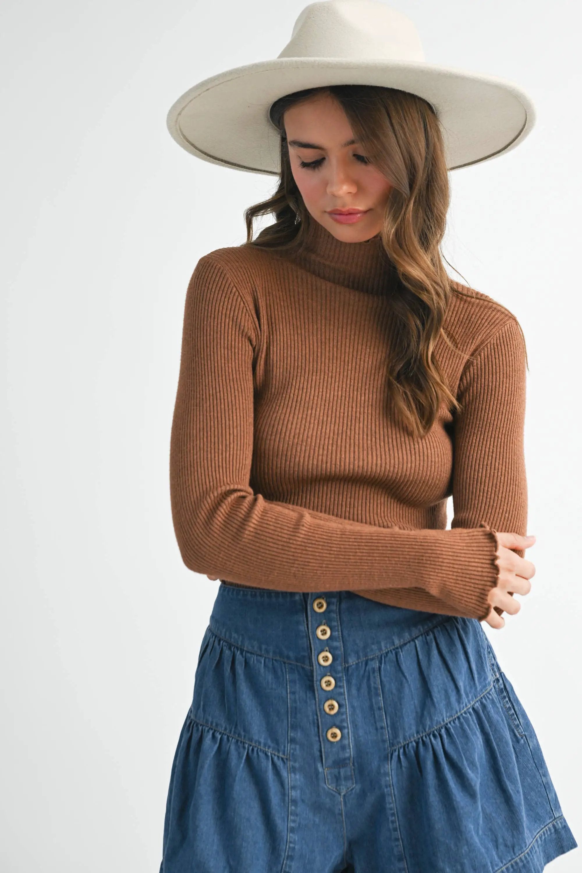 AEMI + CO The Marcey Knit Sweater: Caramel - Sweaters