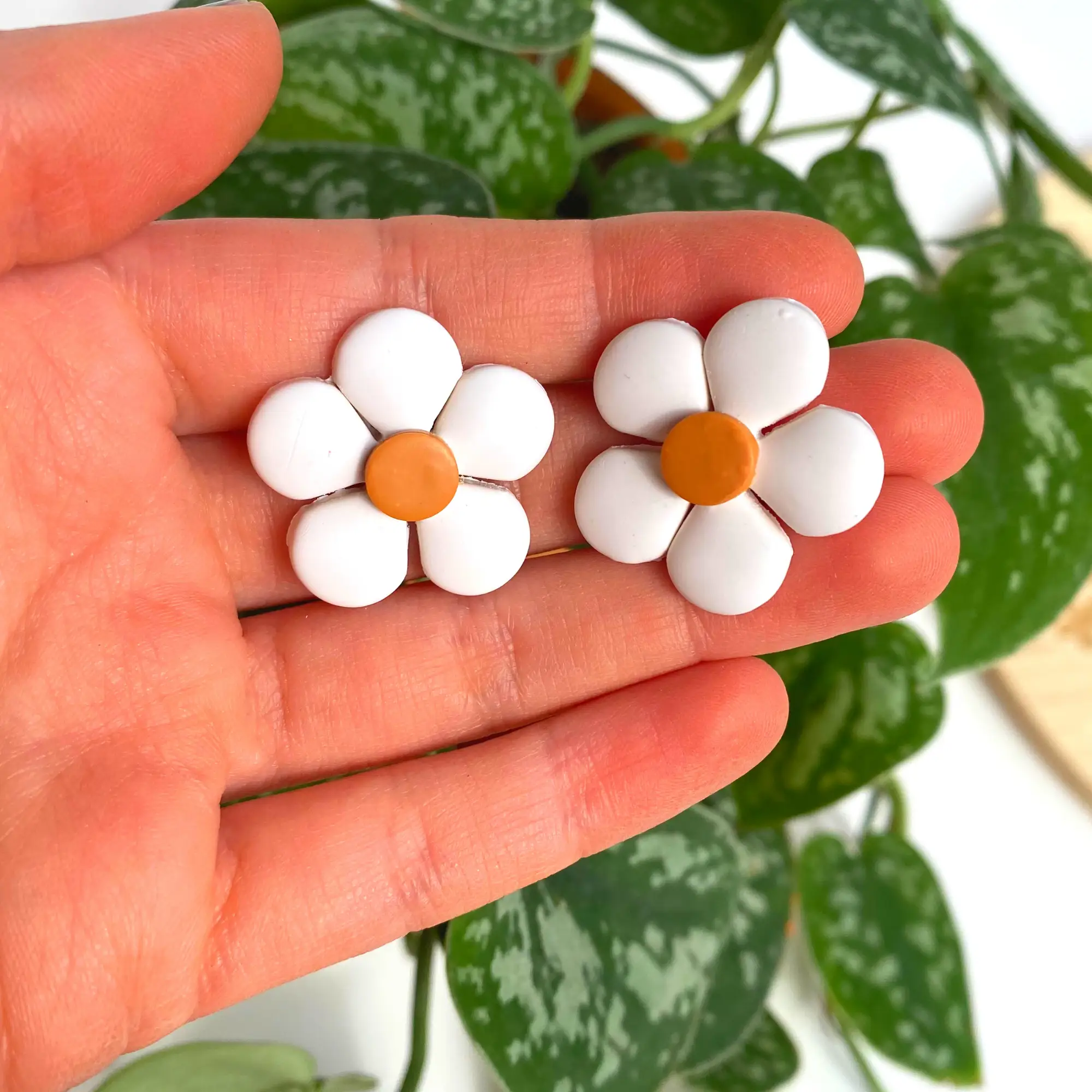 Blush and Bash Studio Blush and Bash Studio - Retro Daisy Large Stud - Earrings