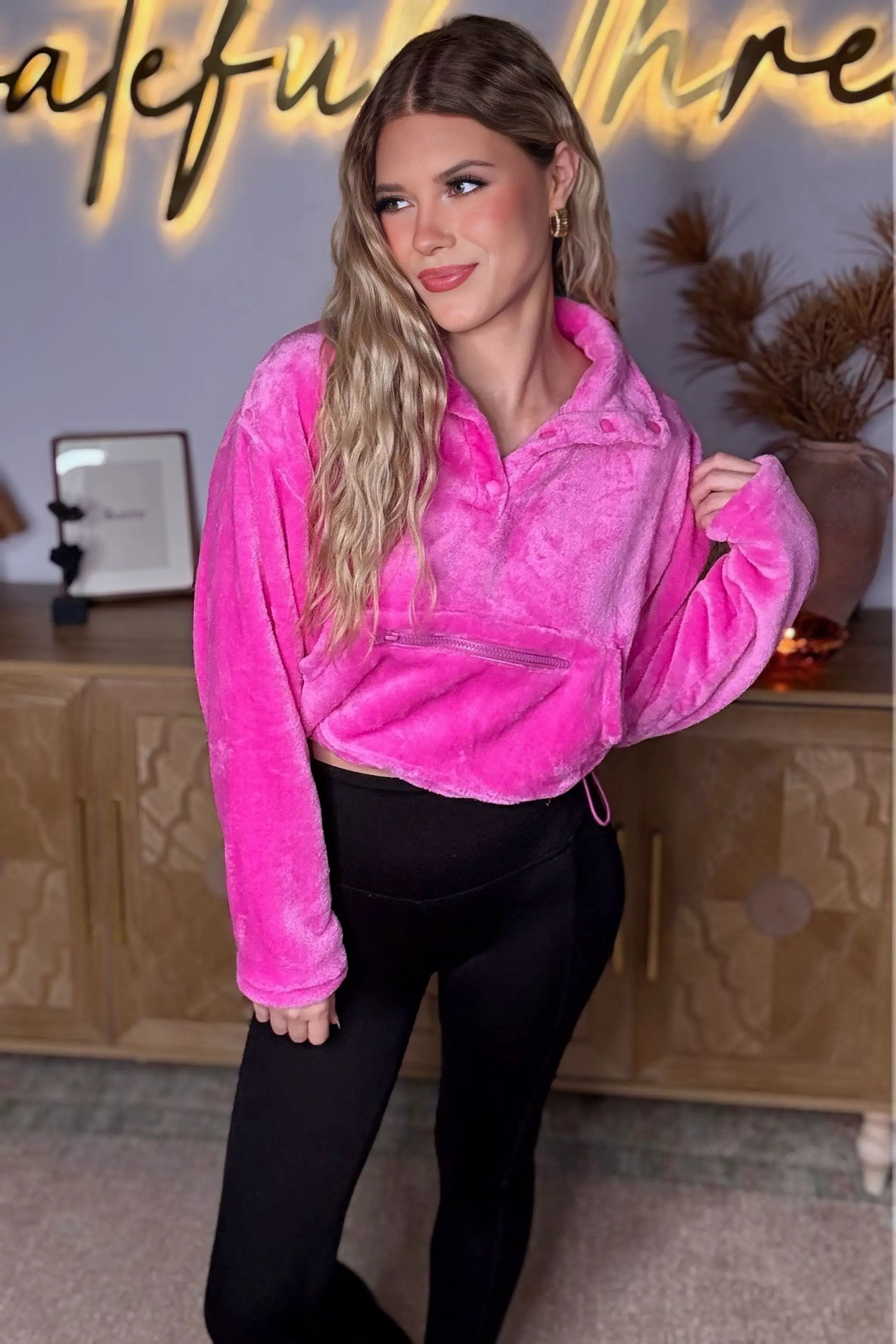 Le Lis LE LIS Electric Pink Boxy Fleece Pullover - Sweatshirts
