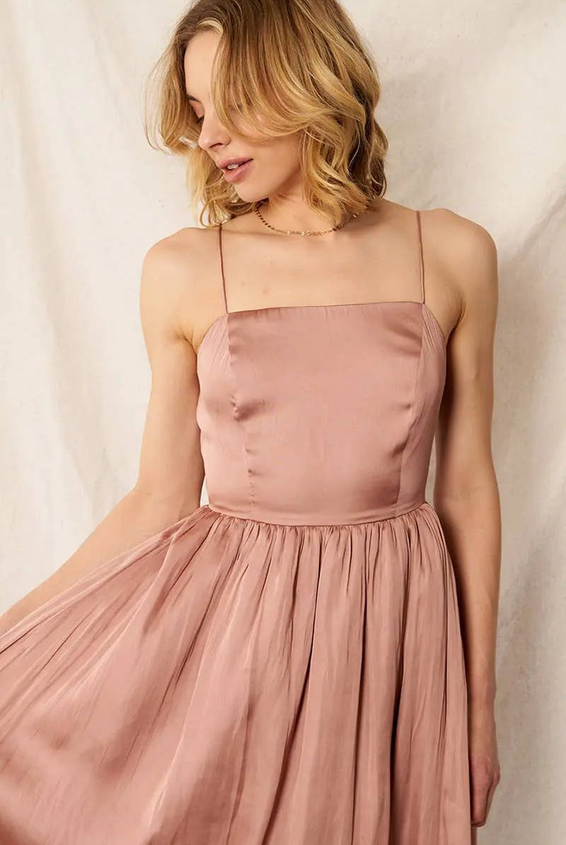 En Crème En Crème Blush Beige Sleeveless Cami Midi Dress - Dresses blush sleeveless cami midi dress