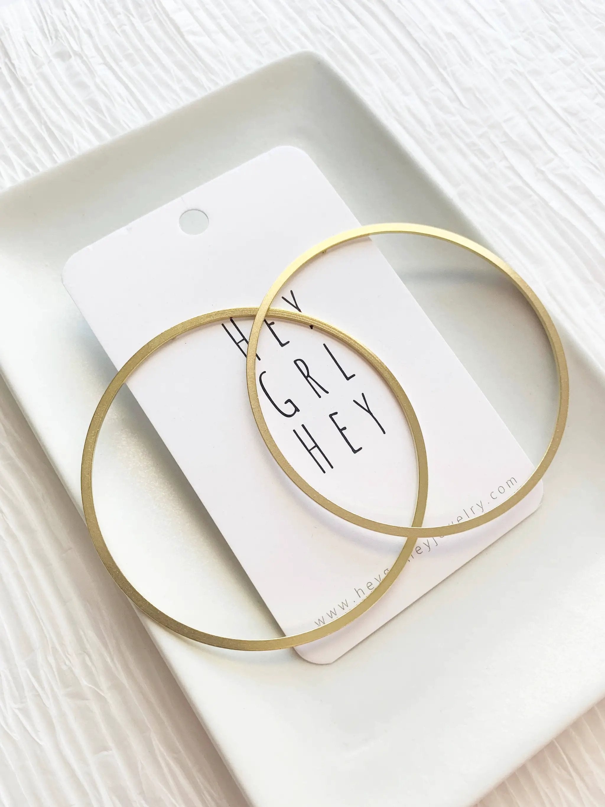 Hey Grl Hey Jewelry Hoop There It Is Stud Earrings - Earrings