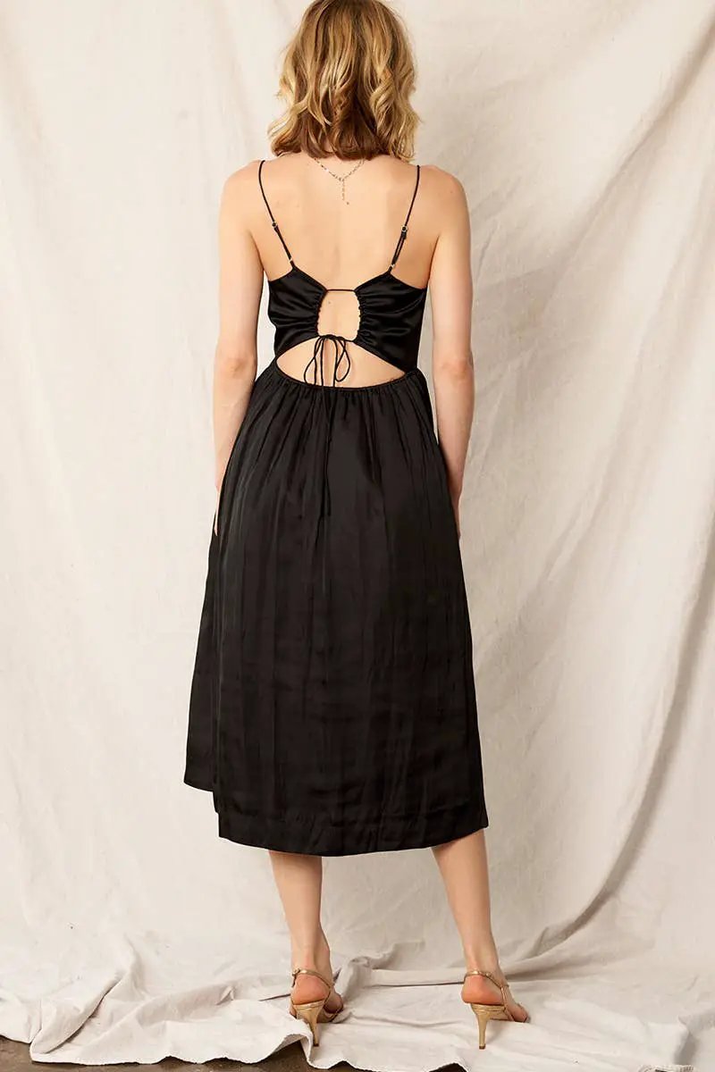 En Crème En Crème Black Sleeveless Cami Midi Dress - Dresses black sleeveless cami midi dress