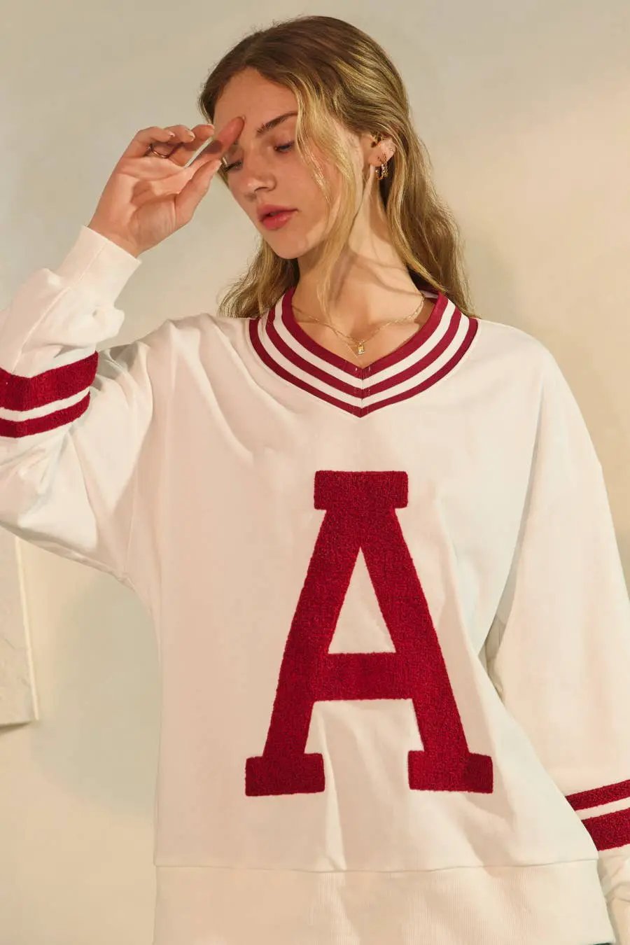 Oddi Oddi - Varsity-Inspired Pullover: White Red Combo - Sweatshirts