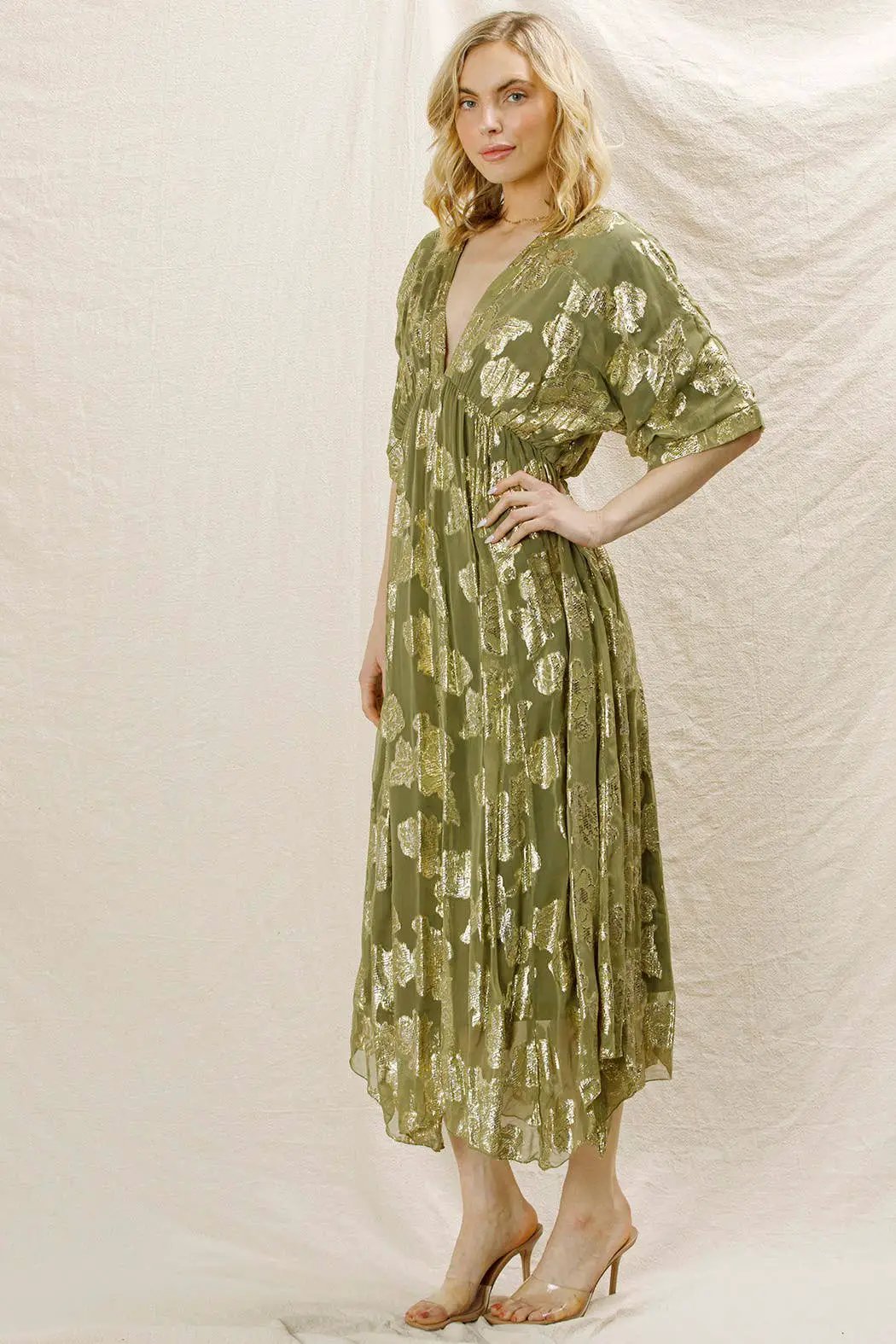 En Crème En Crème Olive Gold V-Neck Kimono Sleeve Maxi Dress - Dresses En Crème - V-Neck Kimono Sleeve Maxi Dress: OLIVE GOLD