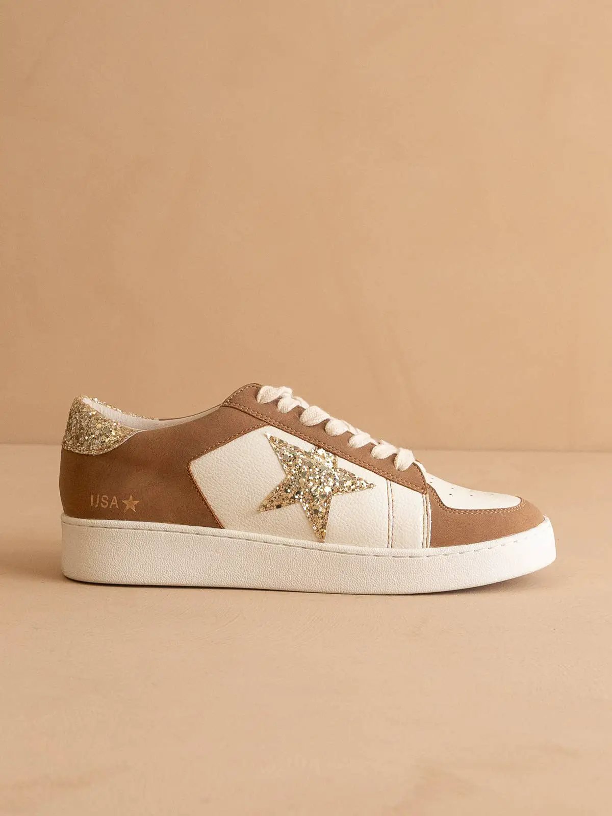 OASIS SOCIETY The Liberty Camel Glitter Star Sneaker - Sneakers