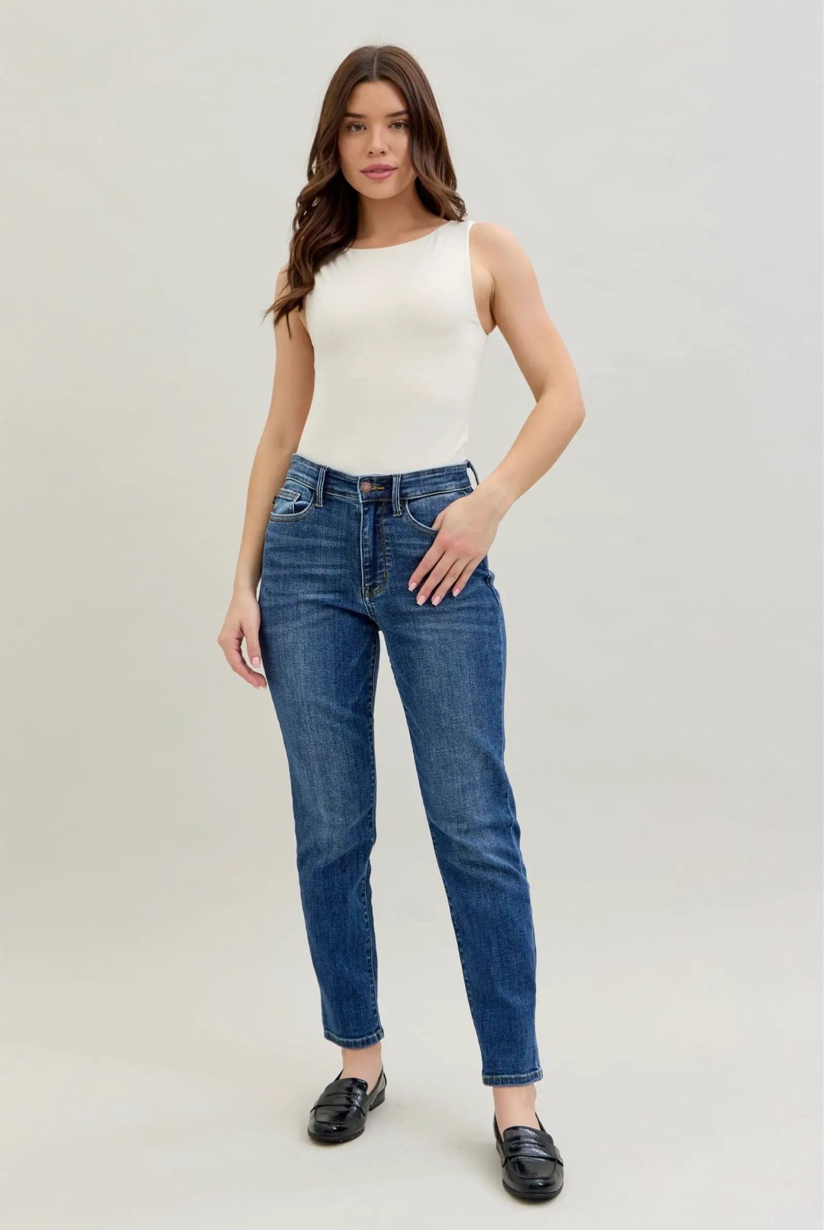 Judy Blue The High Rise Dark Wash Relaxed Skinny Jeans - Jeans Judy Blue High Rise Skinny
