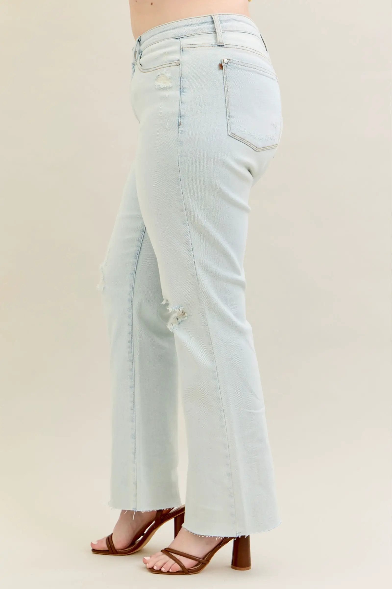 Judy Blue Judy Blue Destroy & Fray Hem Light Wash Bootcut Curvy Denim Jean - Jeans Judy Blue PLUS Destroy & Fray Hem Bootcut