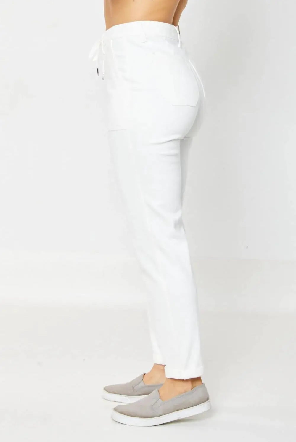 Judy Blue The High Waist White Cuffed Jogger Denim Jeans: REG & CURVY - Jeans judy blue utility jogger jeans
