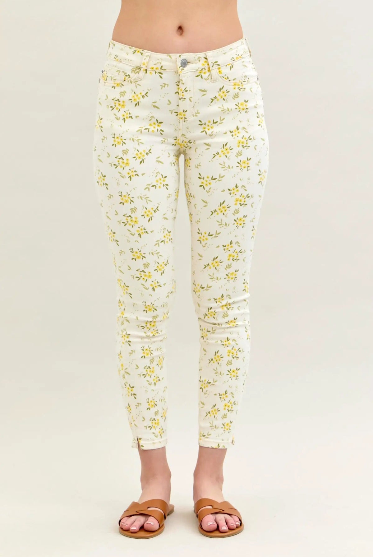 Judy Blue The Golden Meadow Mid Rise Skinny Leg Floral Print Jeans - Jeans Judy Blue Mid Rise Skinny Leg Floral Print Jeans