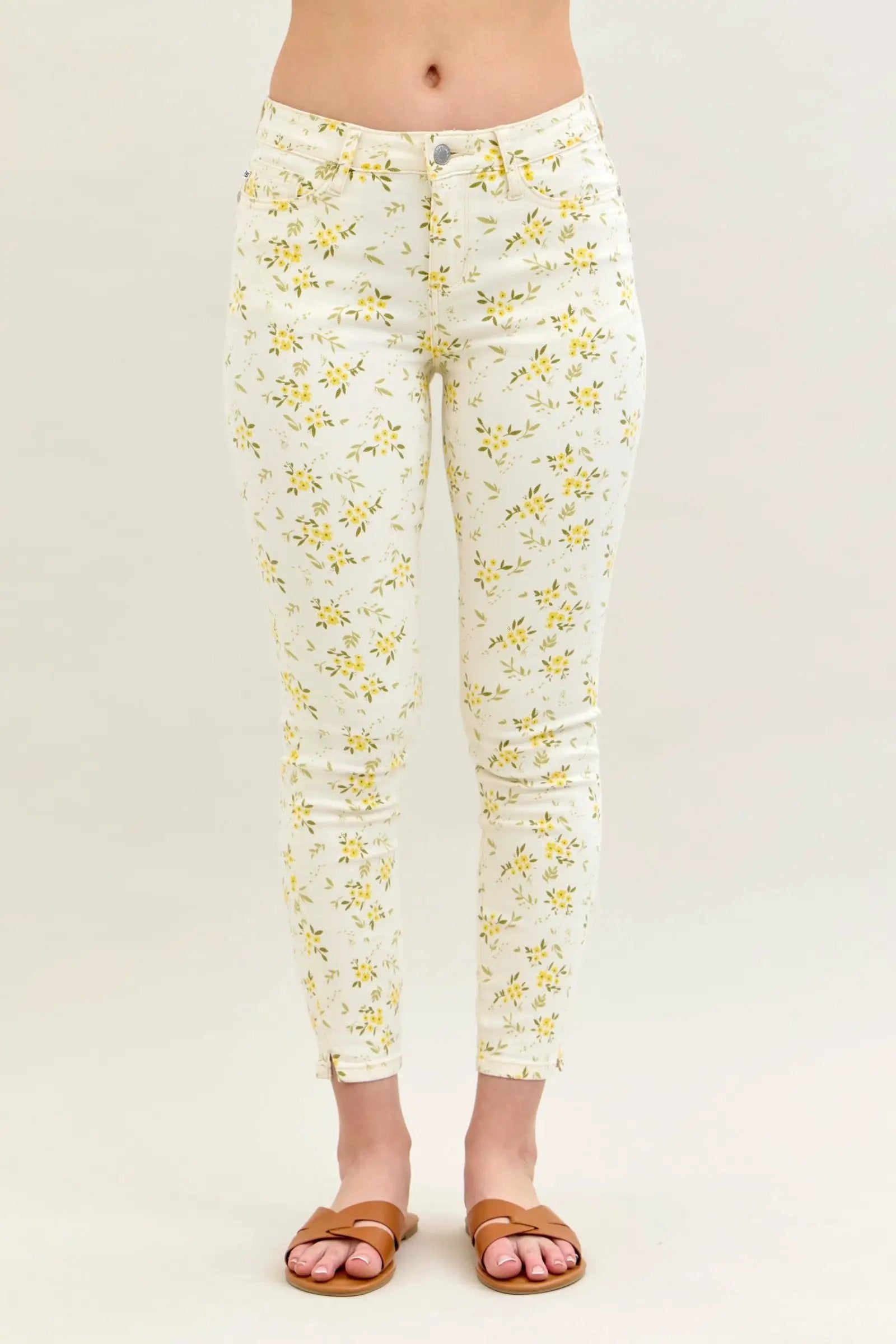 Judy Blue The Golden Meadow Mid Rise Skinny Leg Floral Print Jeans - Jeans Judy Blue Mid Rise Skinny Leg Floral Print Jeans