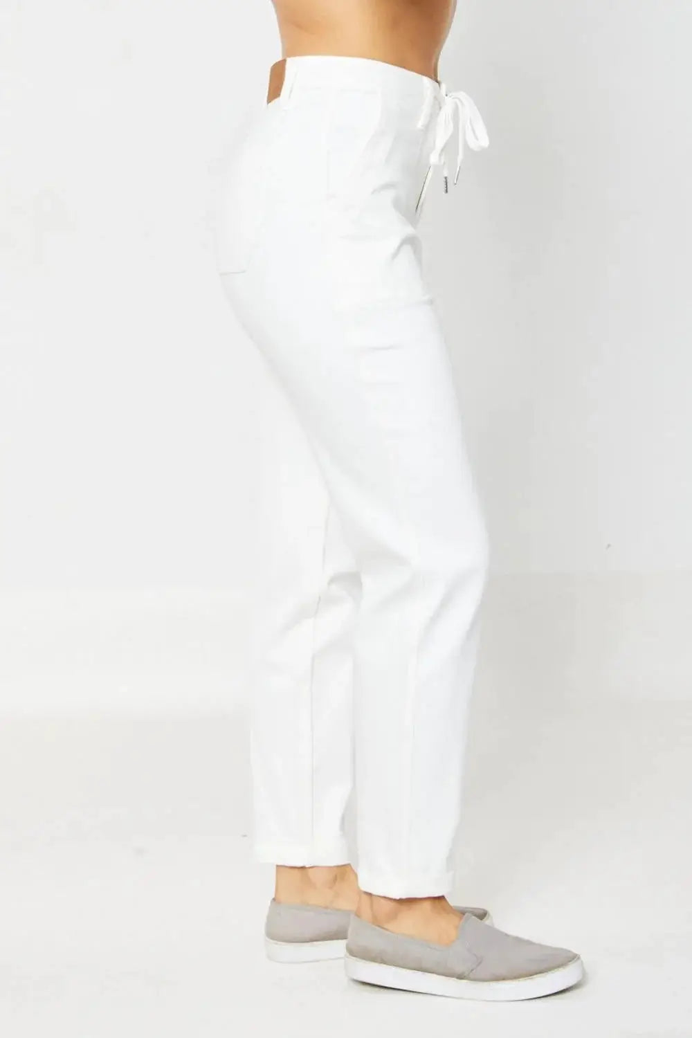 Judy Blue The High Waist White Cuffed Jogger Denim Jeans: REG & CURVY - Jeans judy blue utility jogger jeans