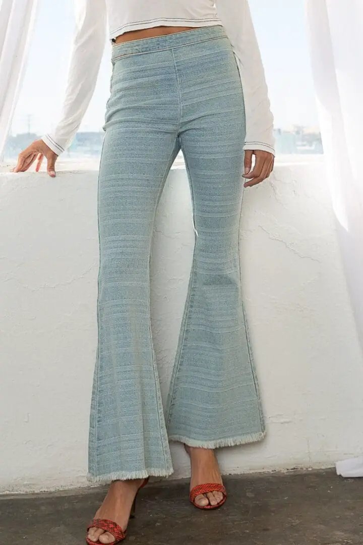 POL Flared Leg Simple Jean - Jeans