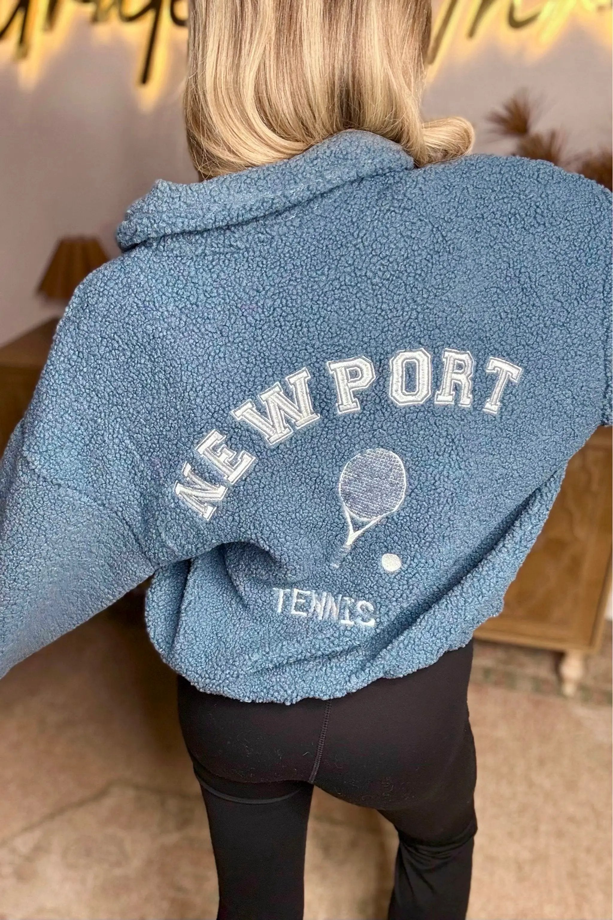 Le Lis LE LIS Newport Tennis Club Embroidered Quarter Zip Fleece - Sport Jackets