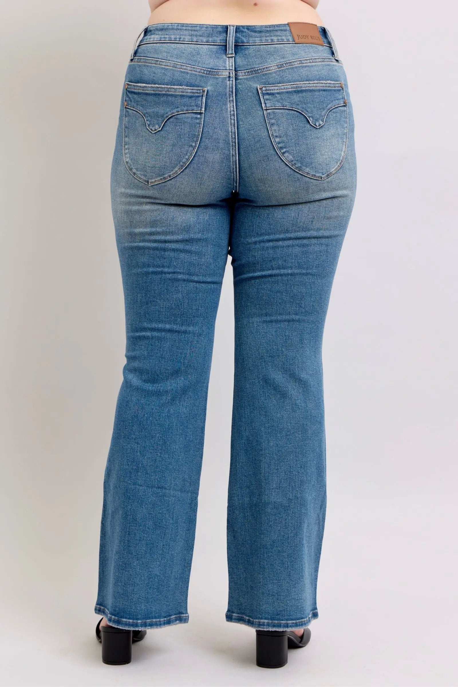Judy Blue The Mid Rise Tummy Control Vintage Wash & Back Shield Pockets Flare Denim Jeans - Jeans Judy Blue Boot Cut Jeans PLUS