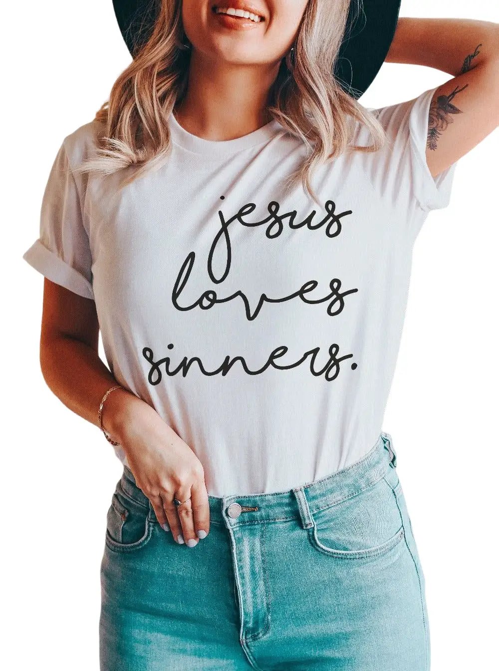 Grateful Threads Boutique “Jesus Loves Sinners” Graphic Tee – White - T-Shirts White Jesus Loves Sinners T Shirt