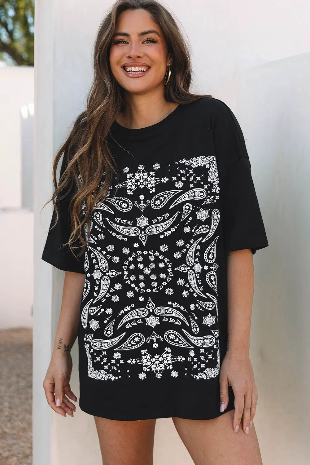 Grateful Threads Boutique Black Paisley Print Crew Neck Loose Fit Tunic Tee - Tunics Black Paisley Print Crew Neck Loose Fit Tunic Tee