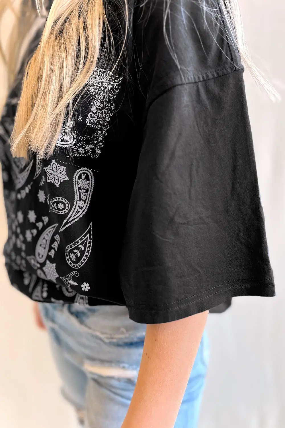 Grateful Threads Boutique Black Paisley Print Crew Neck Loose Fit Tunic Tee - Tunics Black Paisley Print Crew Neck Loose Fit Tunic Tee