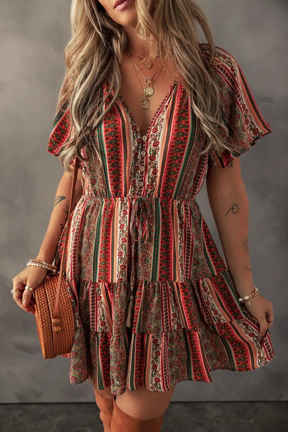 Red Bohemian Floral Print Buttoned V Neck Ruffle Tiered Dress Bohemian Floral Print Buttoned V-Neck Ruffle Tiered Dress - Dresses Bohemian Floral Print Buttoned V Neck Ruffle Tiered Dress