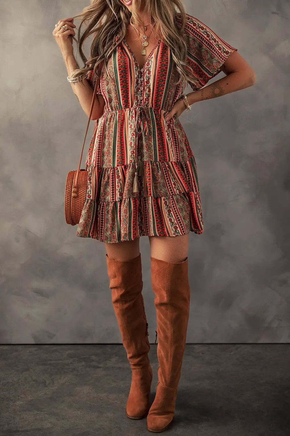 Red Bohemian Floral Print Buttoned V Neck Ruffle Tiered Dress Bohemian Floral Print Buttoned V-Neck Ruffle Tiered Dress - Dresses Bohemian Floral Print Buttoned V Neck Ruffle Tiered Dress