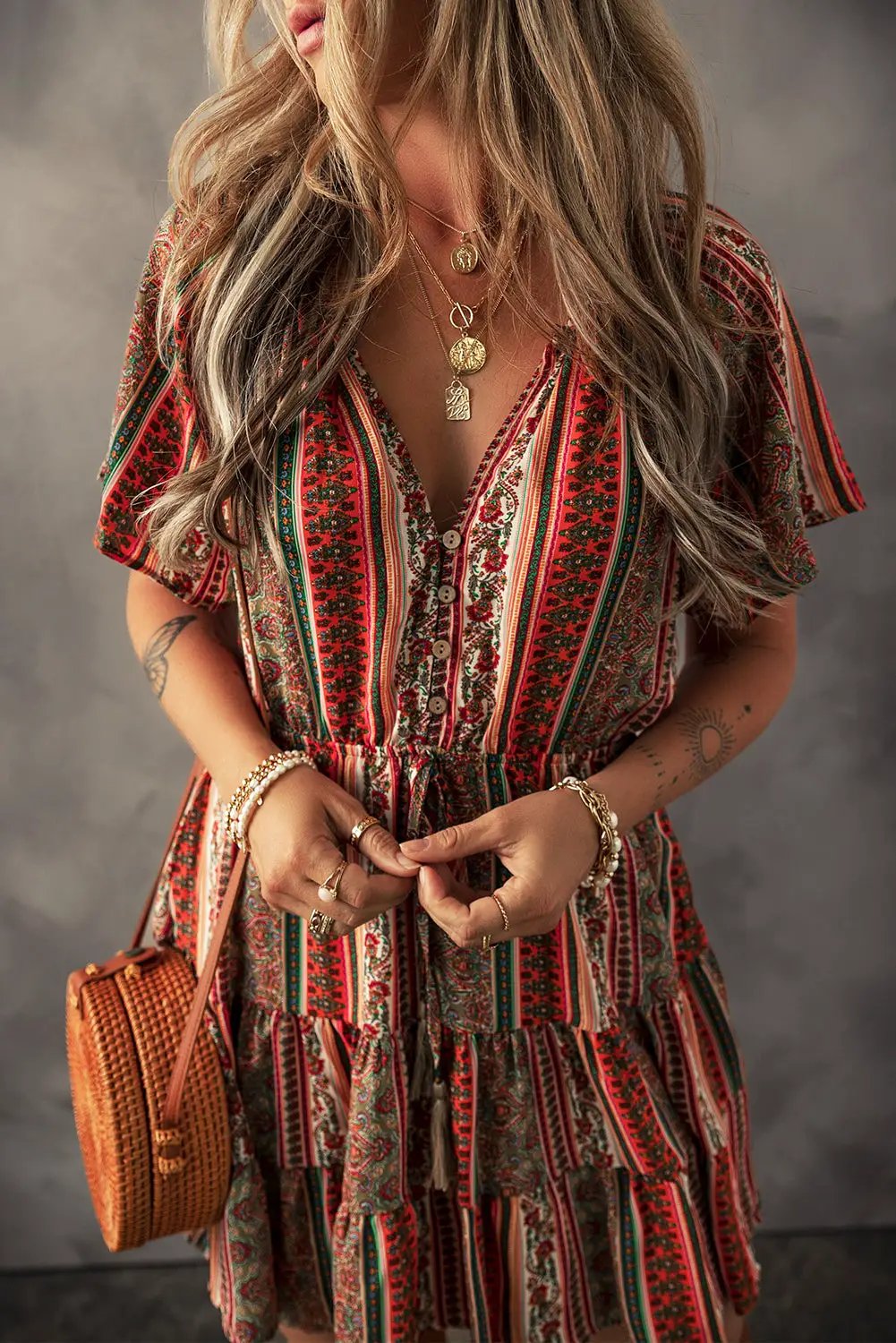 Red Bohemian Floral Print Buttoned V Neck Ruffle Tiered Dress Bohemian Floral Print Buttoned V-Neck Ruffle Tiered Dress - Dresses Bohemian Floral Print Buttoned V Neck Ruffle Tiered Dress