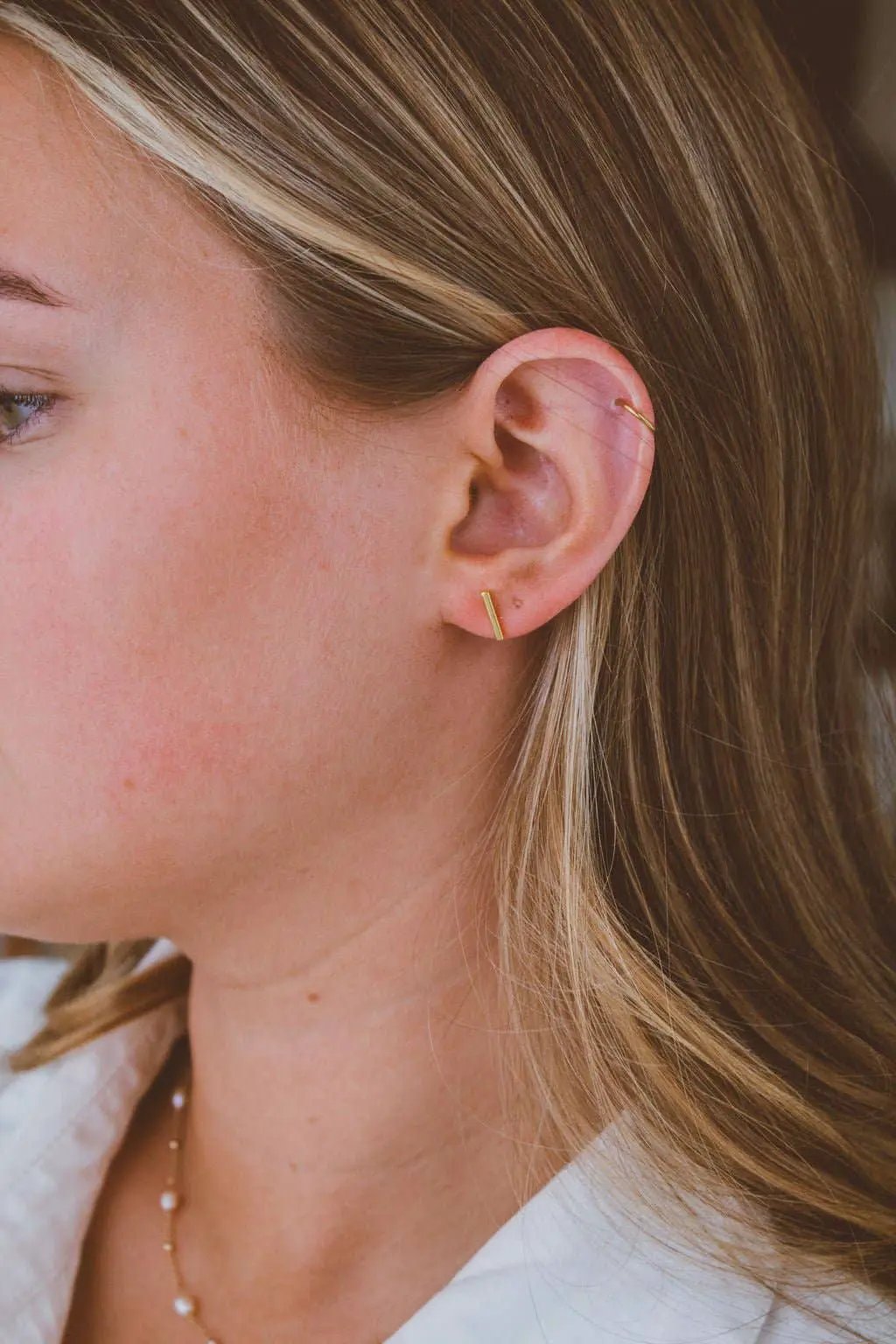 Shop ANDi Shop ANDi - 18K Gold Plated Sterling Silver 925 Bar Studs - Hypoallergenic - Jewelry gold bar studs