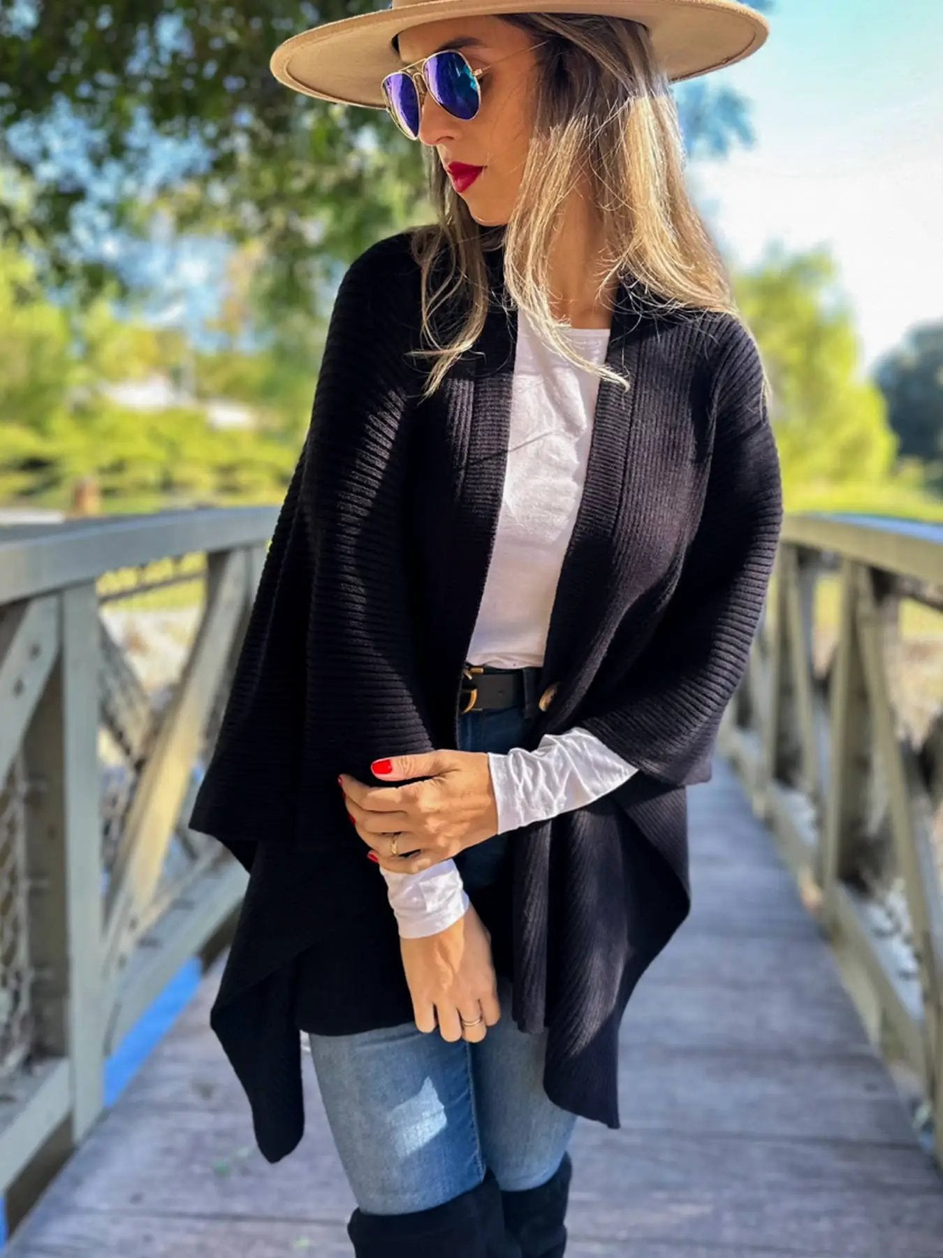 AMOLI AMOLI - Classic Black Ribbed Knit Cape Shawl Ruana with Button - Scarves & Shawls