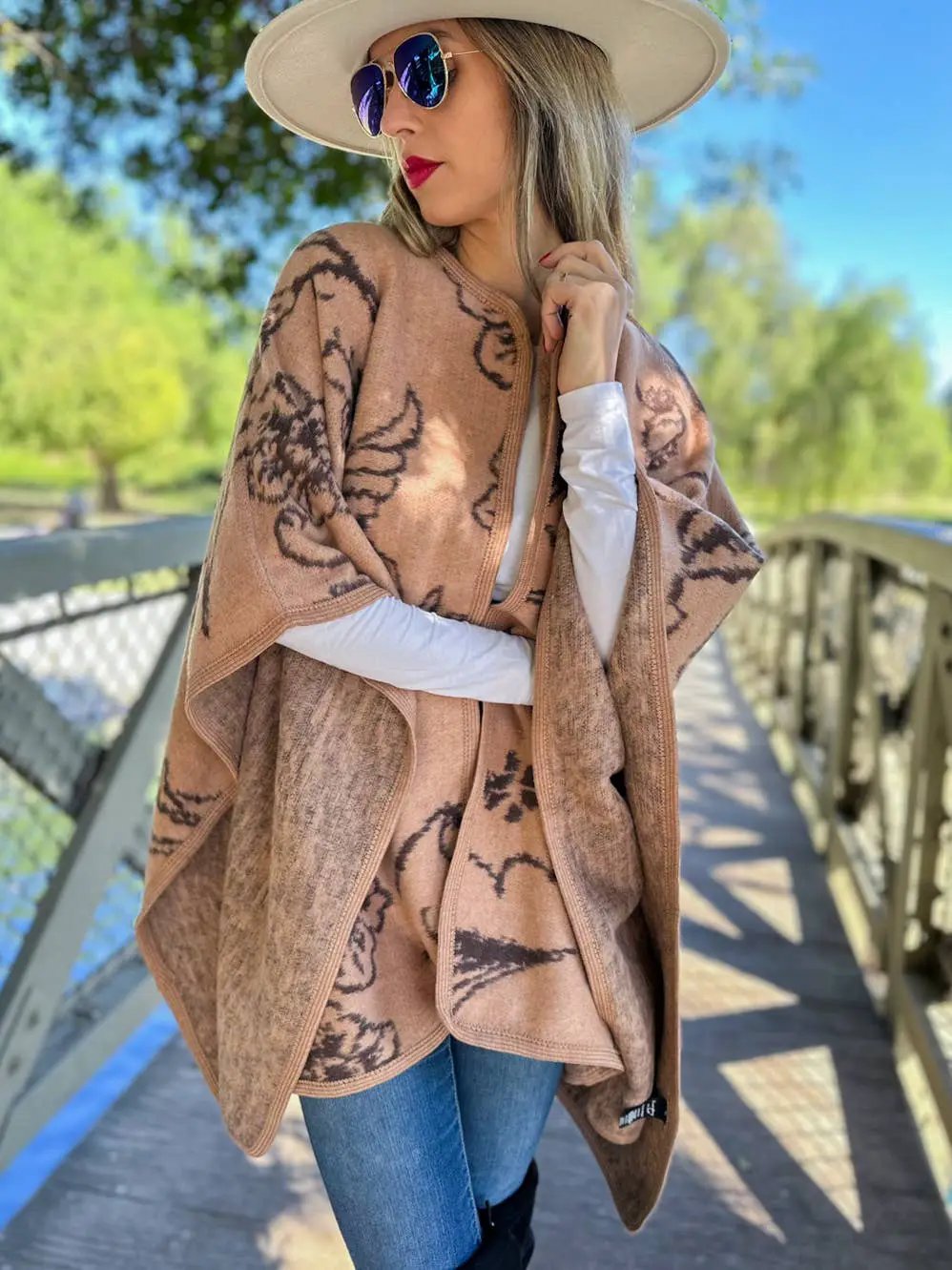 AMOLI AMOLI - Camel Elegant Floral Print Cape Shawl Ruana Cardigan - Cardigans