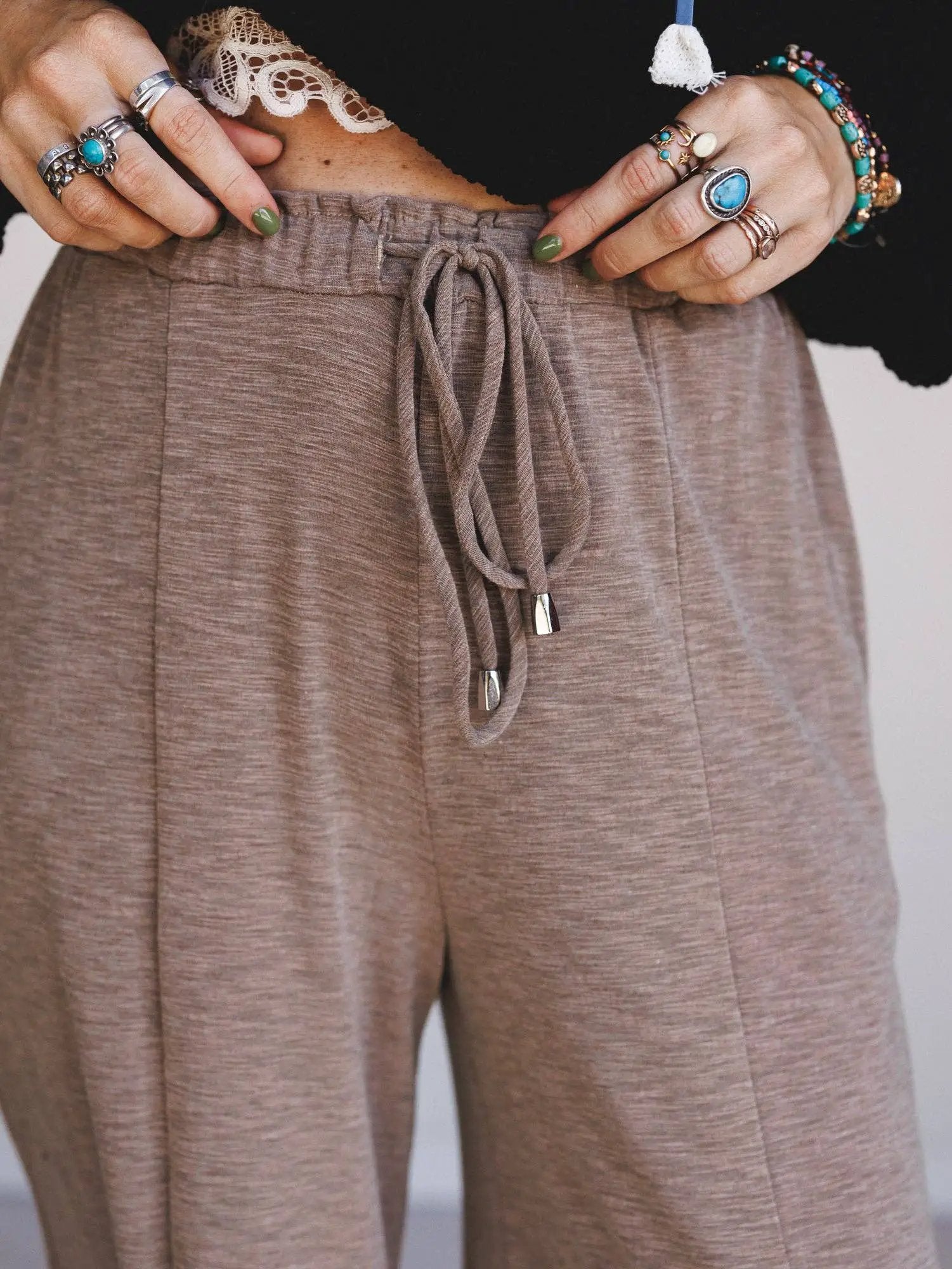 Three Bird Nest Three Bird Nest - Solie Cinched Pants in Mocha - Joggers bottoms-pants