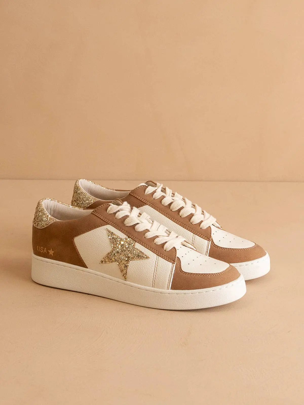 OASIS SOCIETY The Liberty Camel Glitter Star Sneaker - Sneakers
