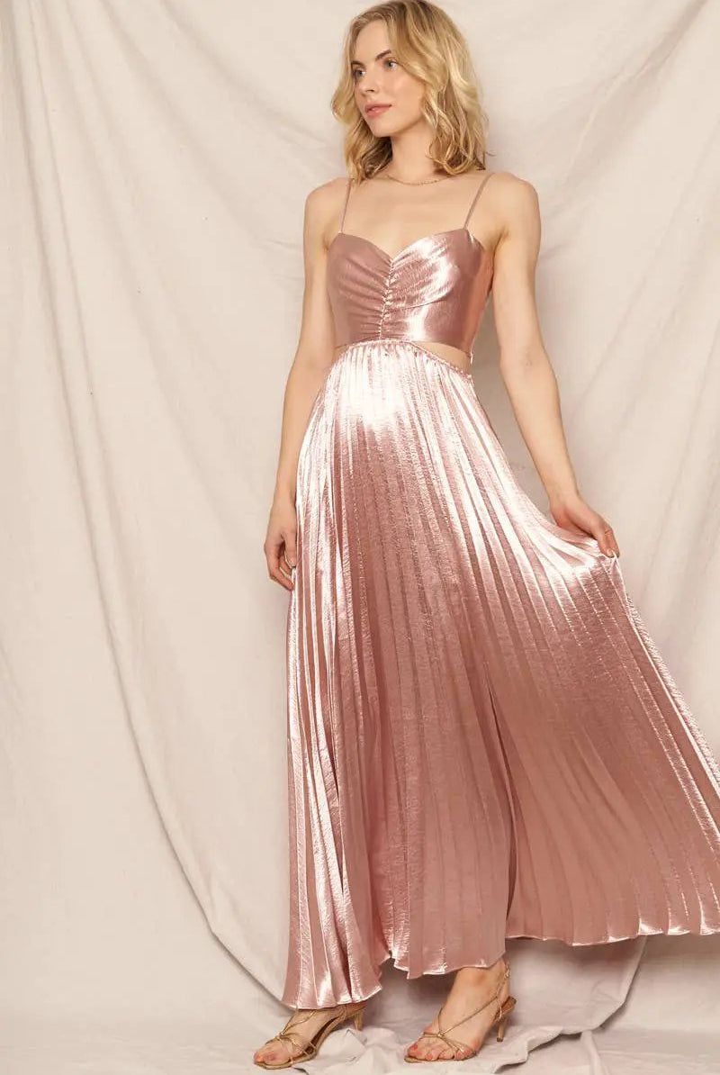 En Crème En Crème Blush Sleeveless Sweetheart Neckline Pleated Maxi Dress - Dresses sleeveless sweetheart neckline pleated maxi dress