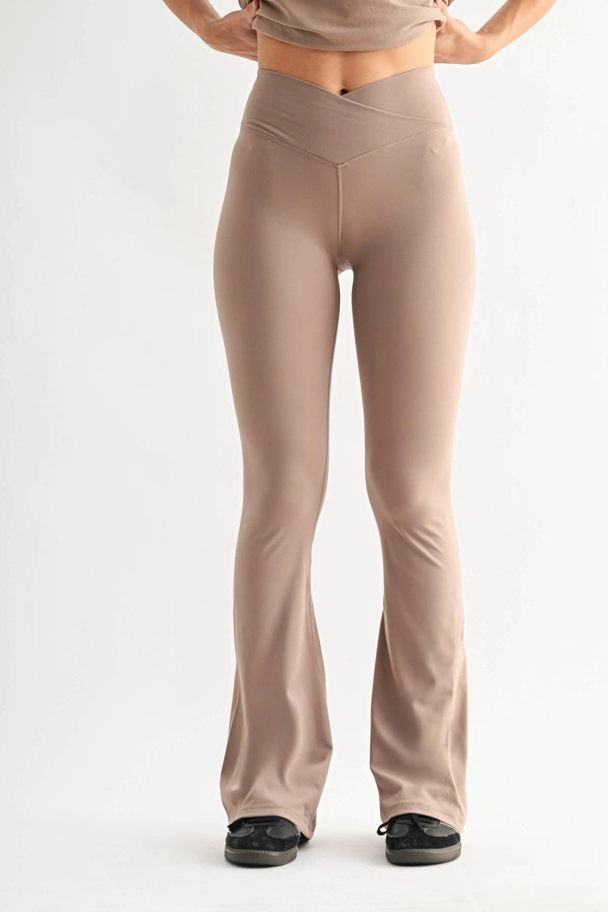 Mono B Mono B - Venice Crossover Waist Yoga Pants - Leggings Mono B - Venice Crossover Waist Yoga Pants