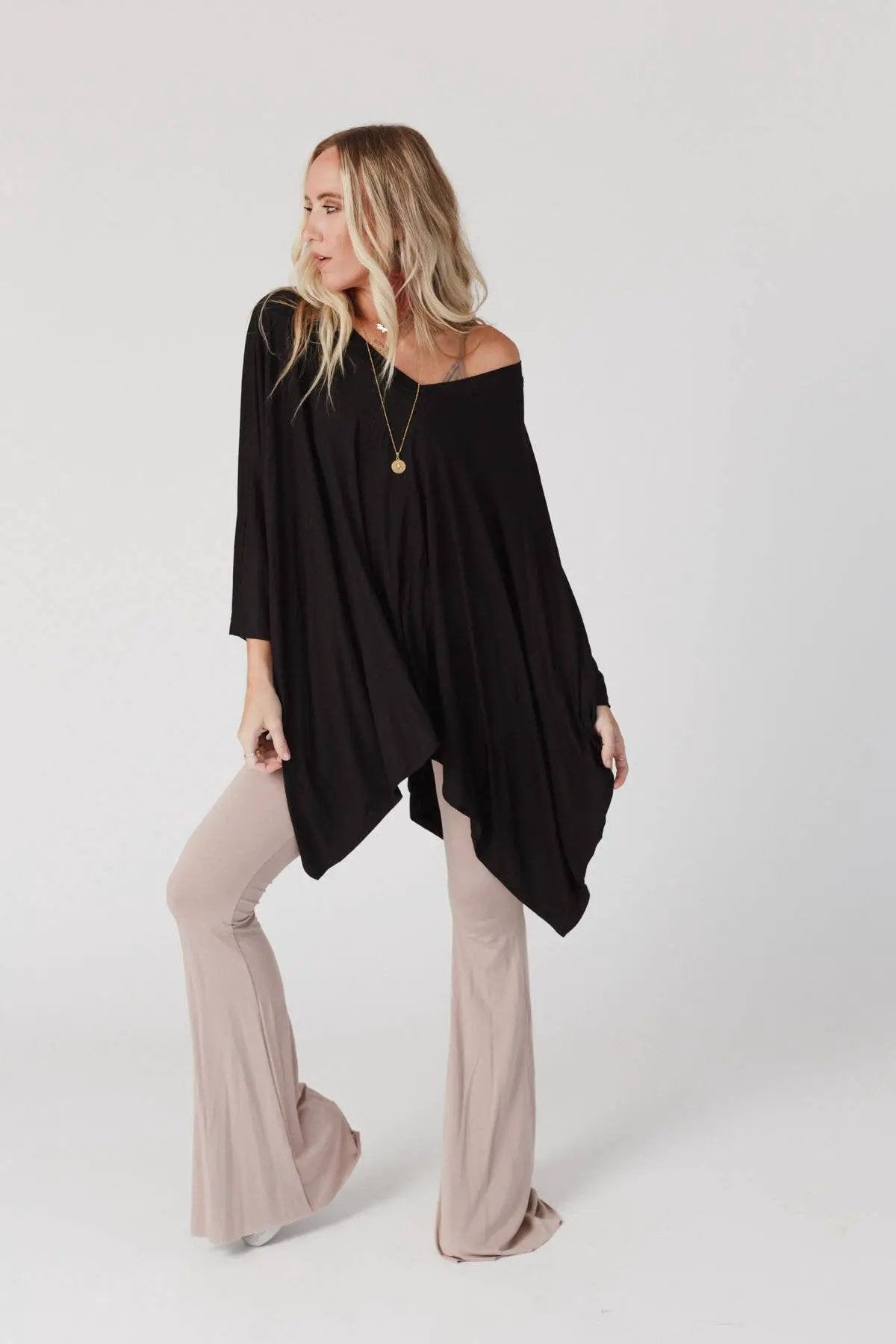 Three Bird Nest Three Bird Nest - The Wren Boho Top in Black - Tunics tops-blouses