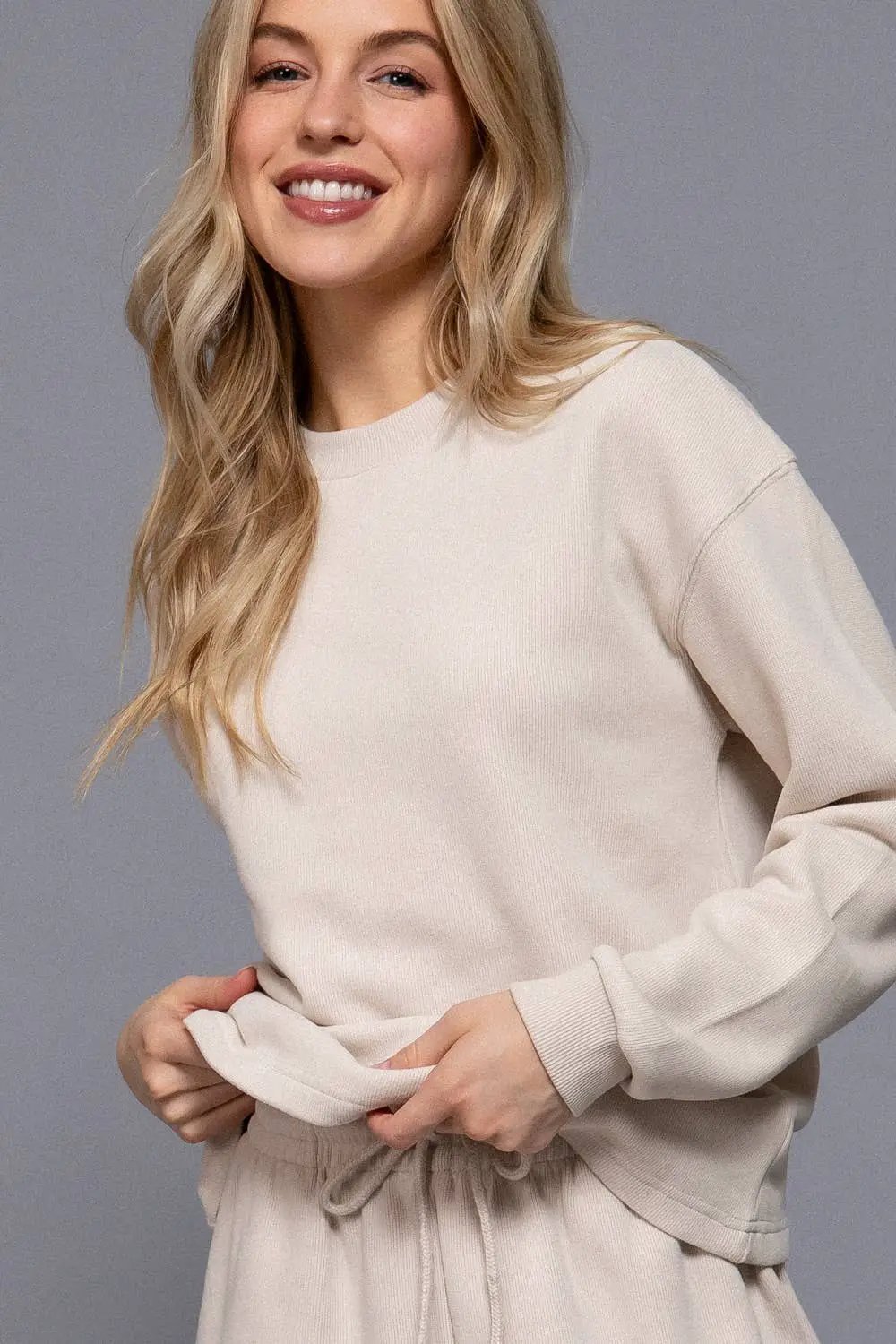 Active Basic | Active USA Active Basic | Active USA - Long Sleeve Round Neck Soft Knit Top in Beige - Sweatshirts