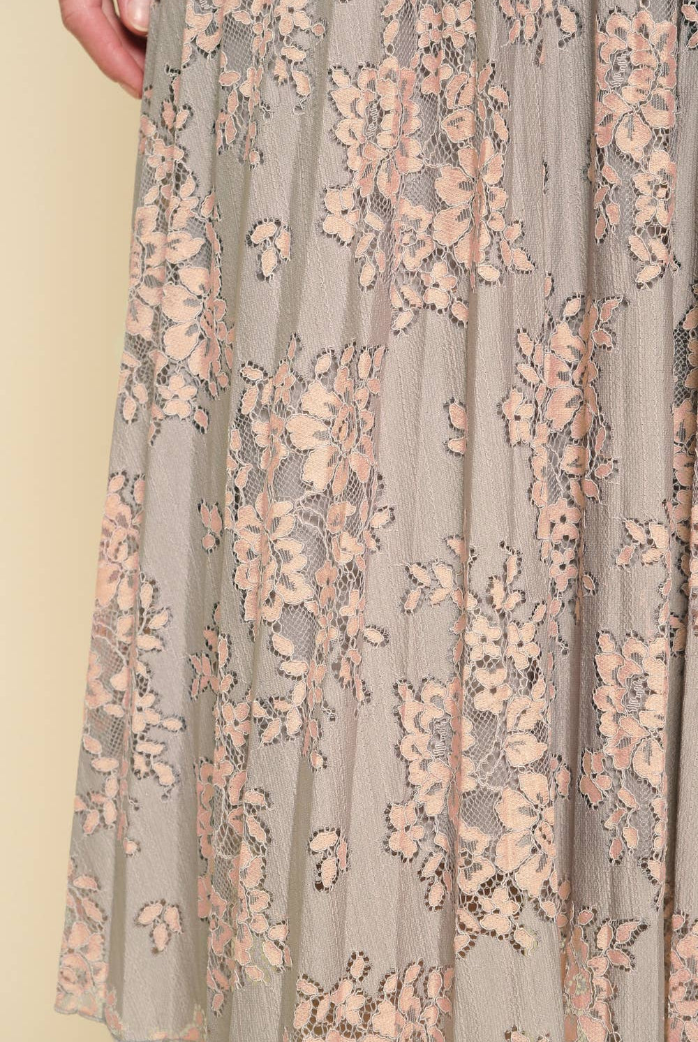 Mystree The Flower Lace Pleat Skirt - Skirts Flower lace pleat skirt
