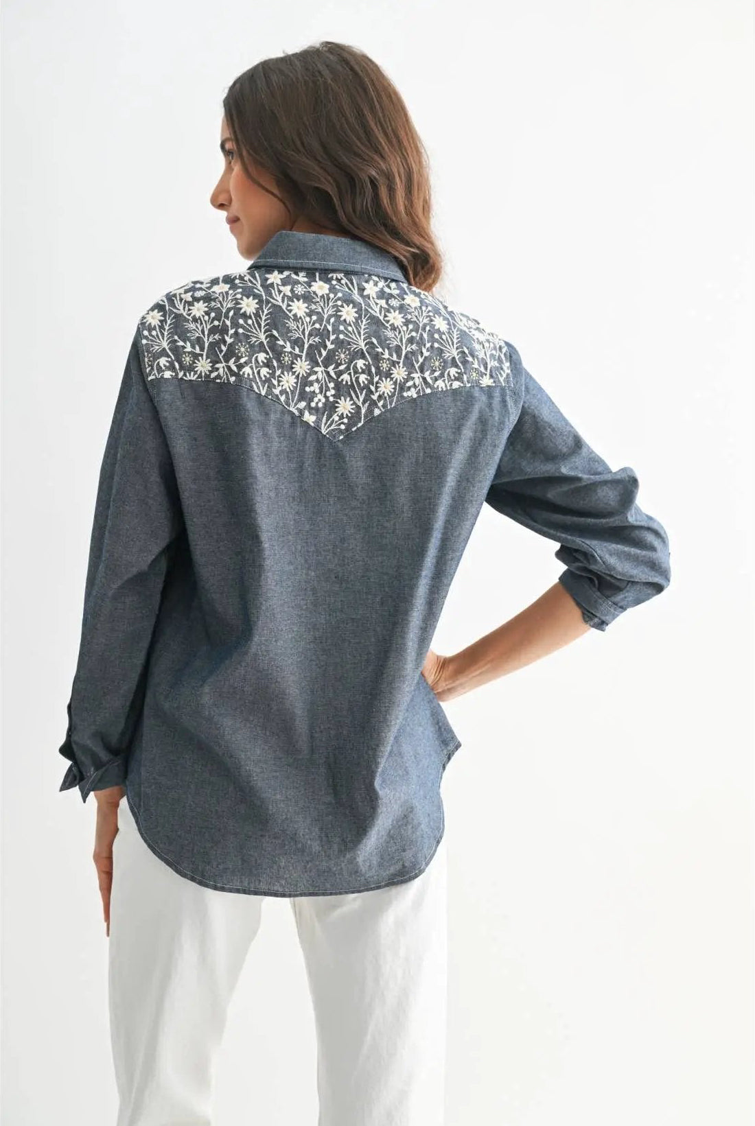 Camellia Camellia - EMBROIDERED DENIM BUTTON-UP LONG-SLEEVE SHIRT: DARK CHAMBRAY / S-M-L(3-2-1) -