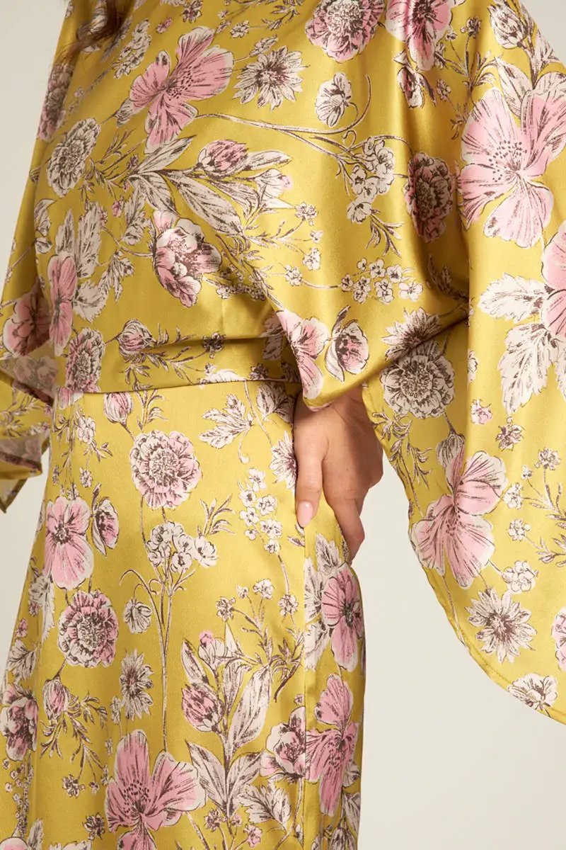 En Crème En Crème Dusty Lime Multi Cape Sleeve Floral Mini Dress - Dresses