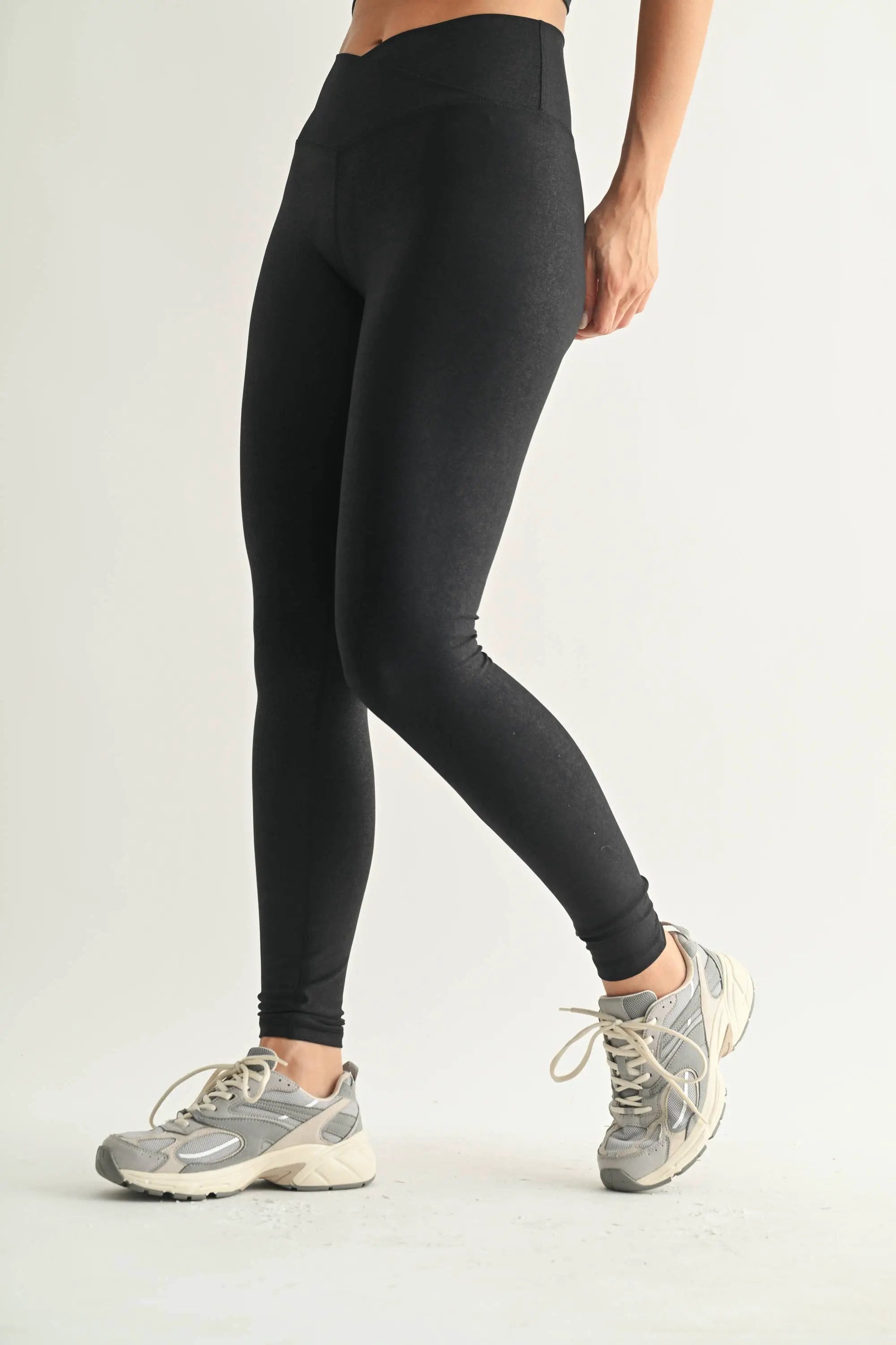 Mono B Mono B - Leather Look Crossover Leggings - Leggings Mono B - Leather Look Crossover Leggings