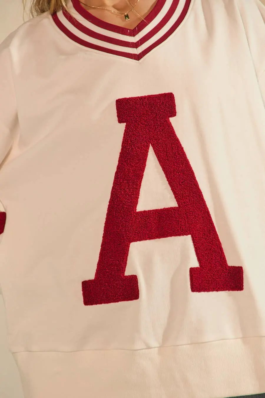 Oddi Oddi - Varsity-Inspired Pullover: White Red Combo - Sweatshirts