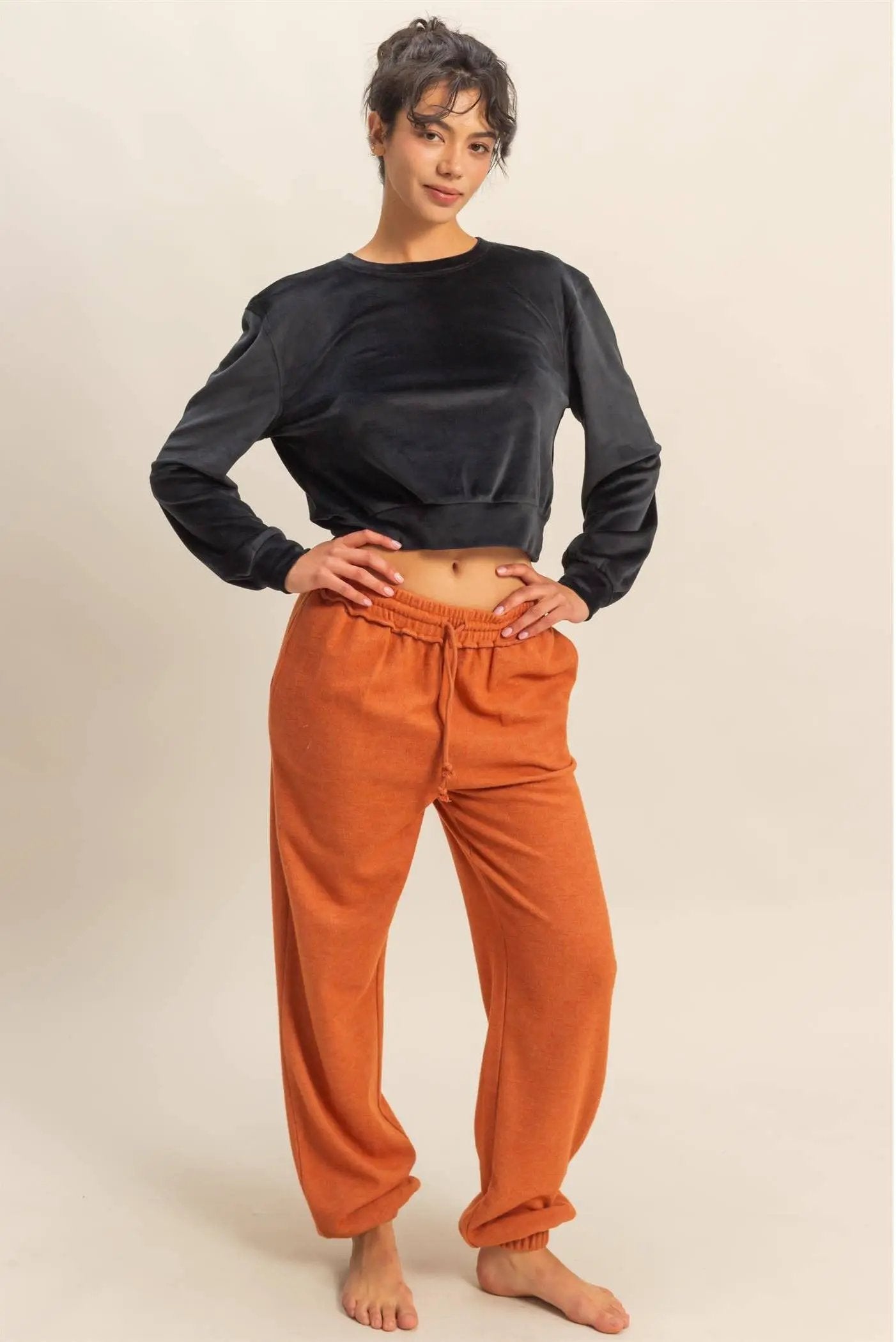 HYFVE HYFVE - Black Velvet Banded Waist Sweatshirt - Shirts