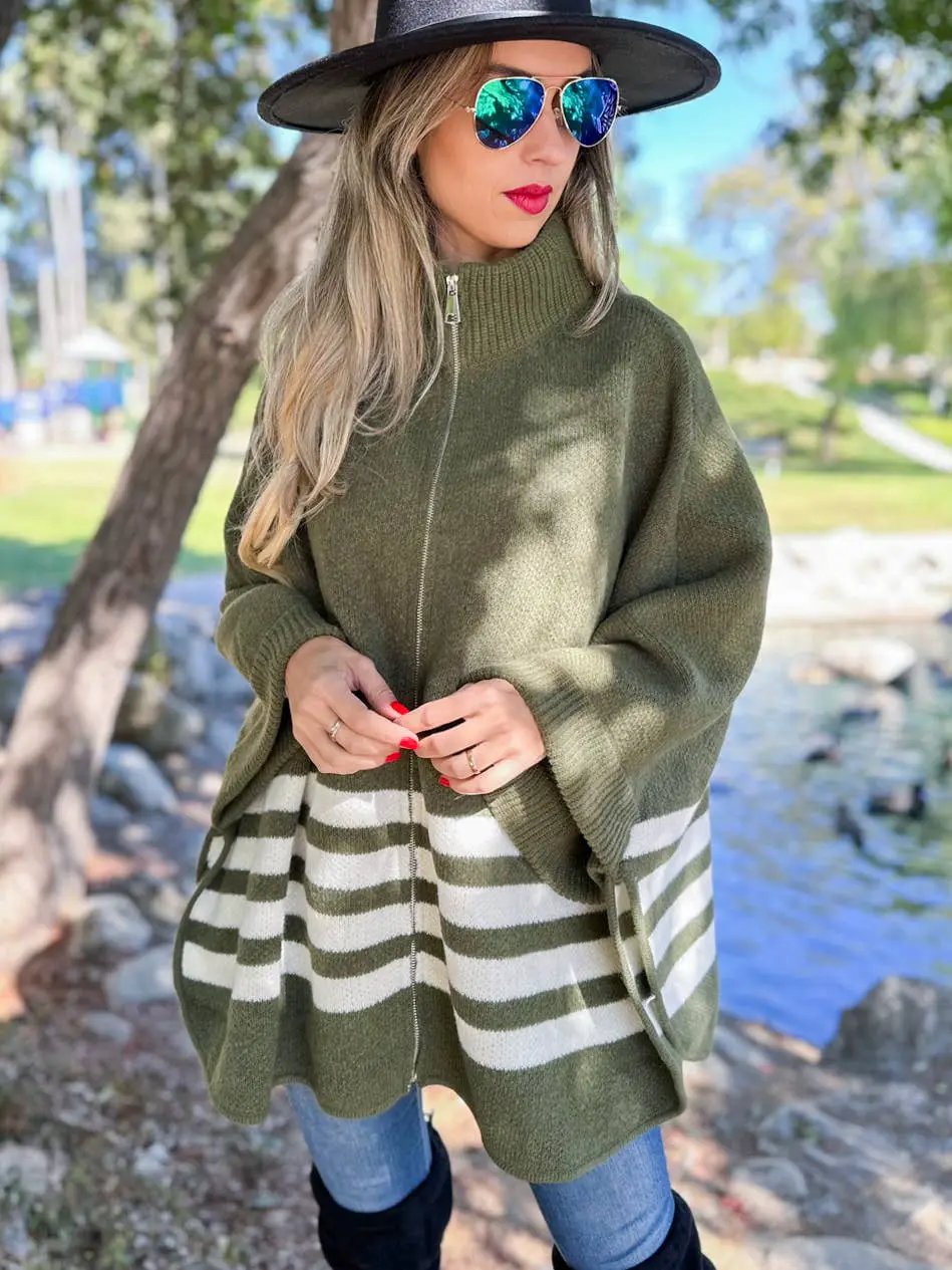 AMOLI AMOLI - Olive Stripe Border Printed Zip-Up Cardigan - Cardigans
