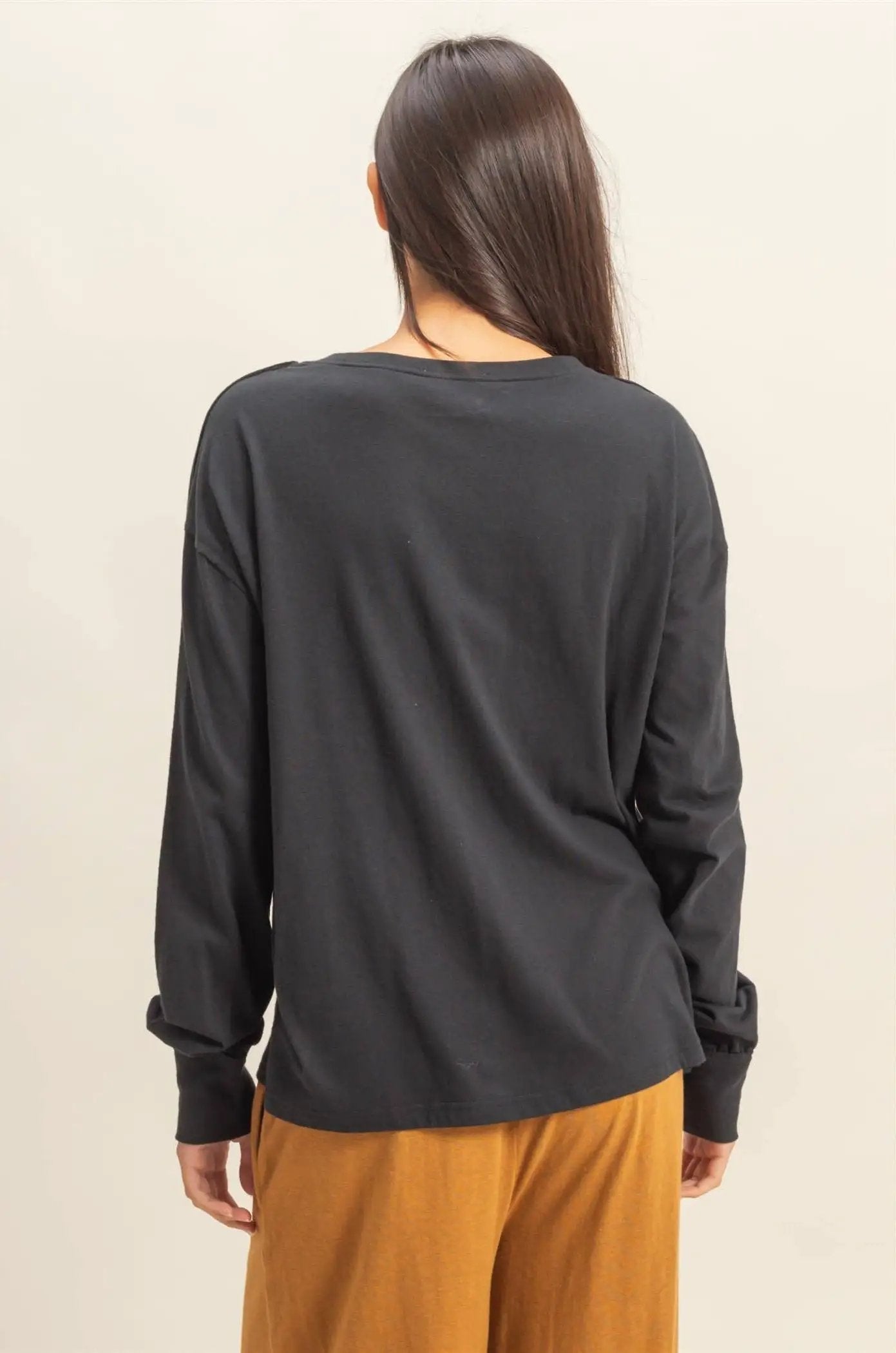 HYFVE The Everyday Ease Long Sleeve Pocket Tee: Black - Shirts