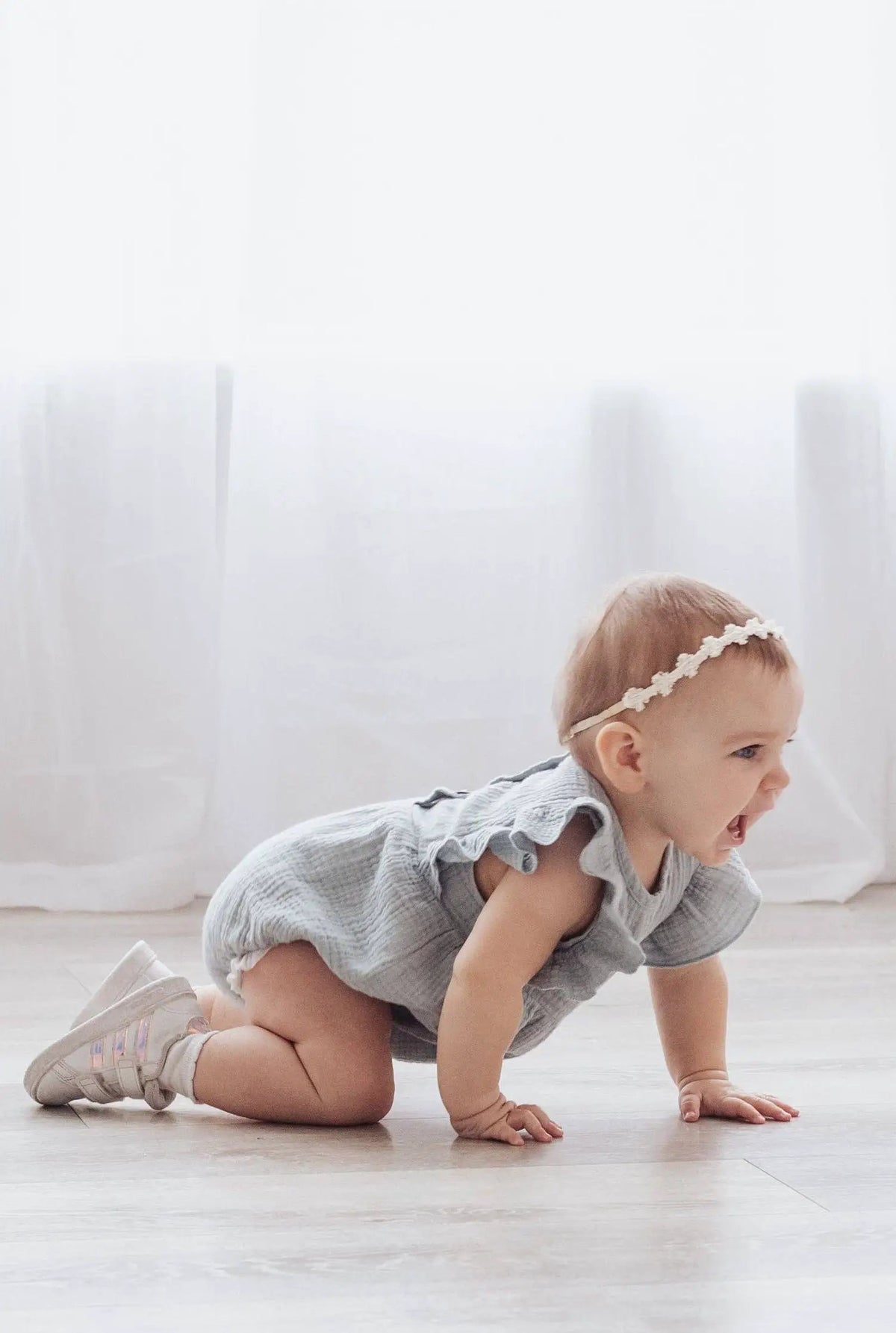 OLIVE & CRADLE The Sweet Pea Ruffle Bubble Romper + Bow Set - Baby One-Pieces