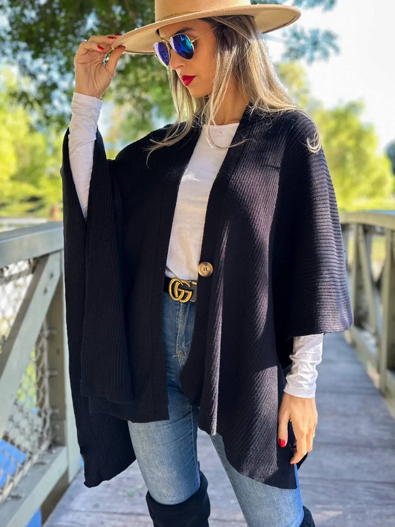 AMOLI AMOLI - Classic Black Ribbed Knit Cape Shawl Ruana with Button - Scarves & Shawls