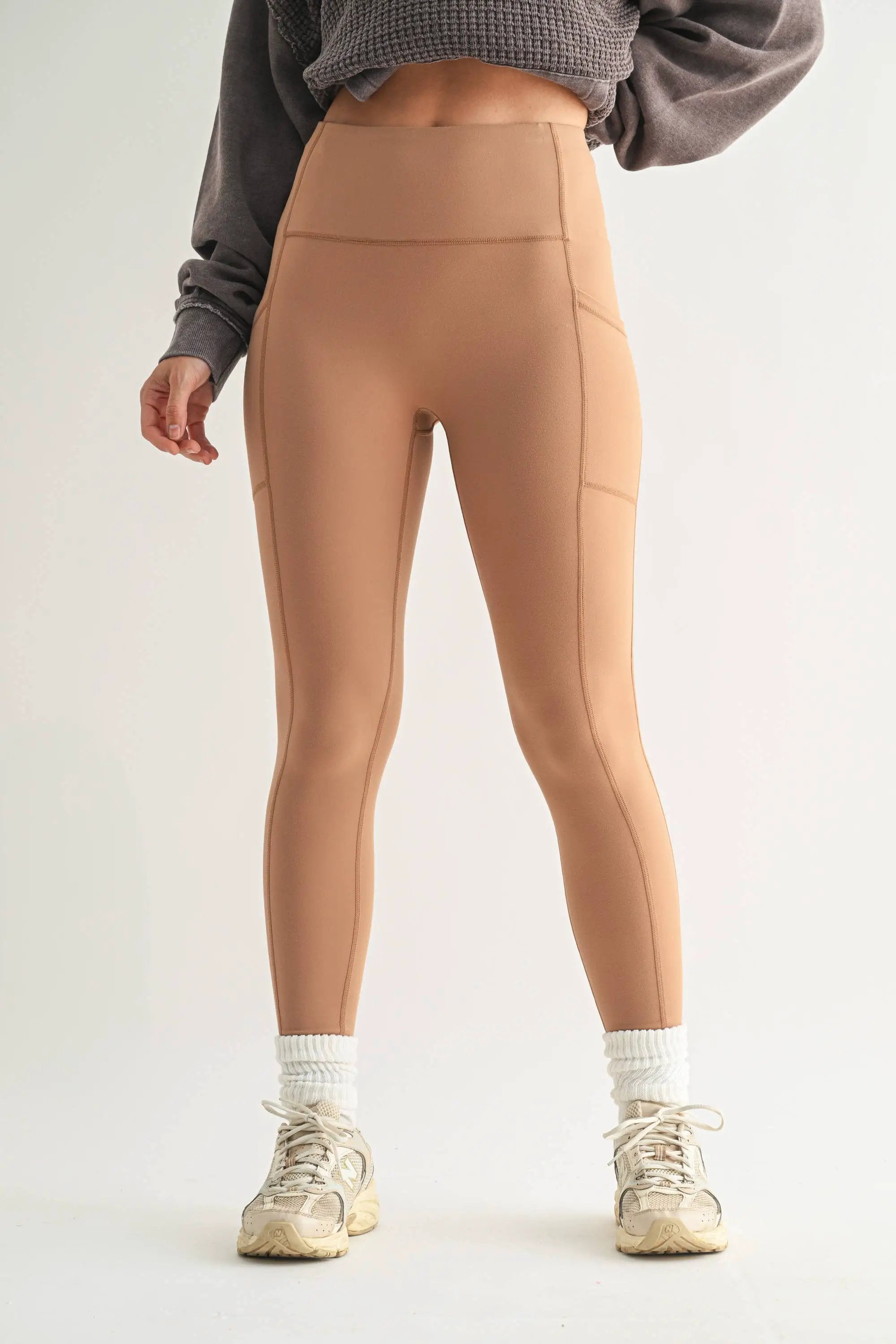 Mono B Mono B - No Front Seam Lycra-Blend Swoop Leggings in Nude - Leggings