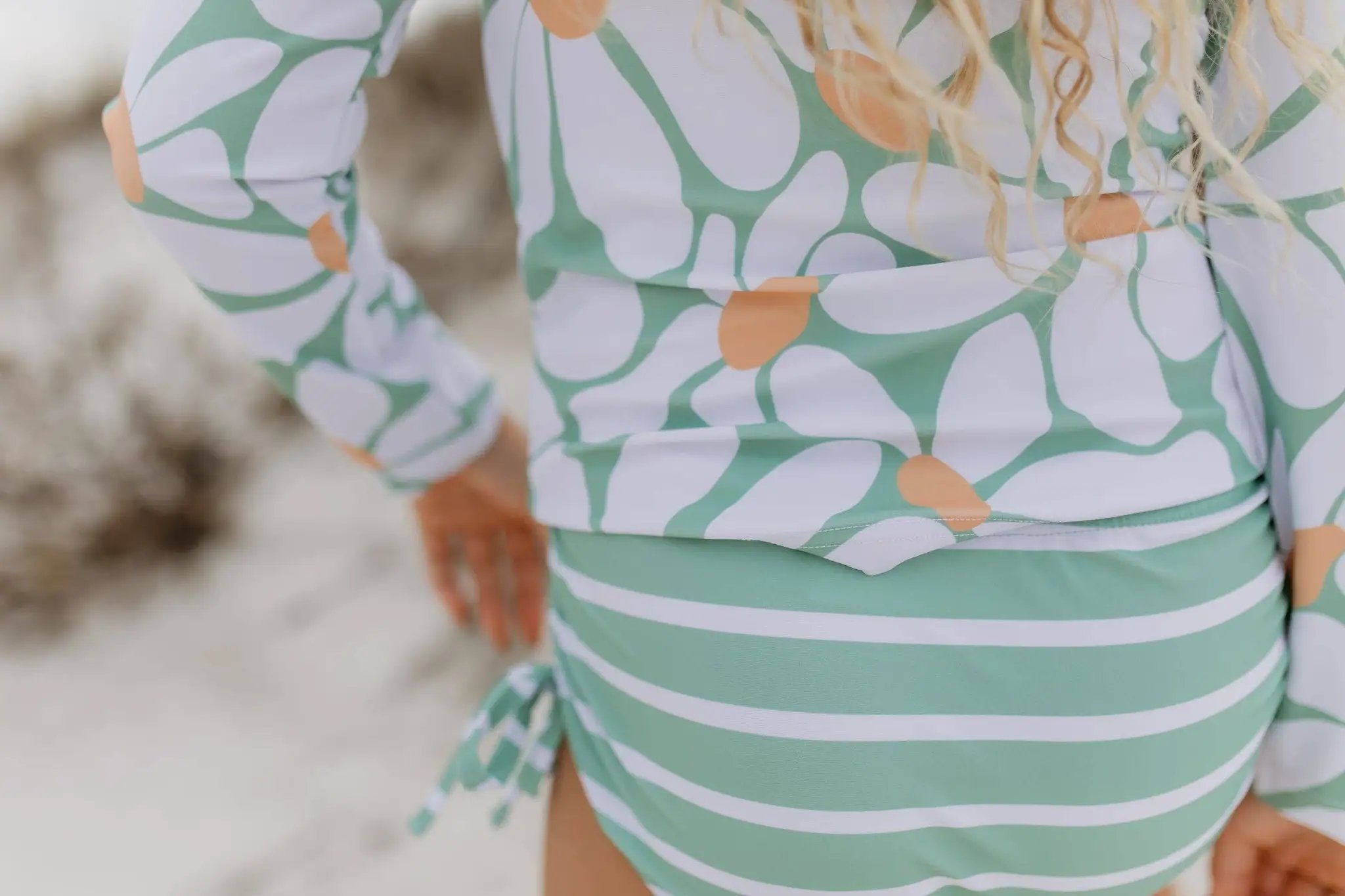 Oopsie Daisy The Emily Mod Flower Rash Guard - Rash Guards