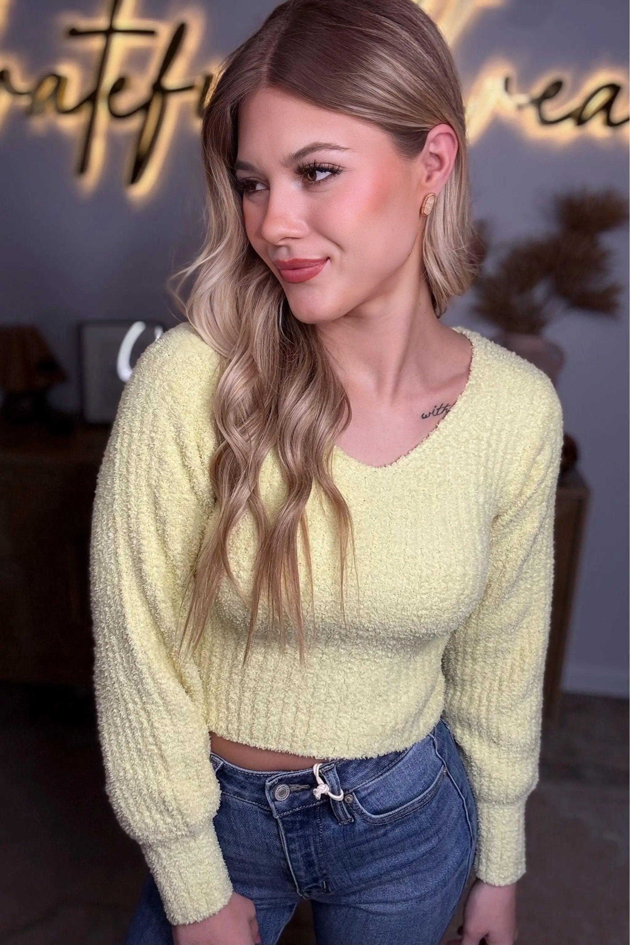 Active Basic | Active USA Active Basic | Active USA - Long Puff Sleeve V-neck Rib Sweater Top - Sweaters