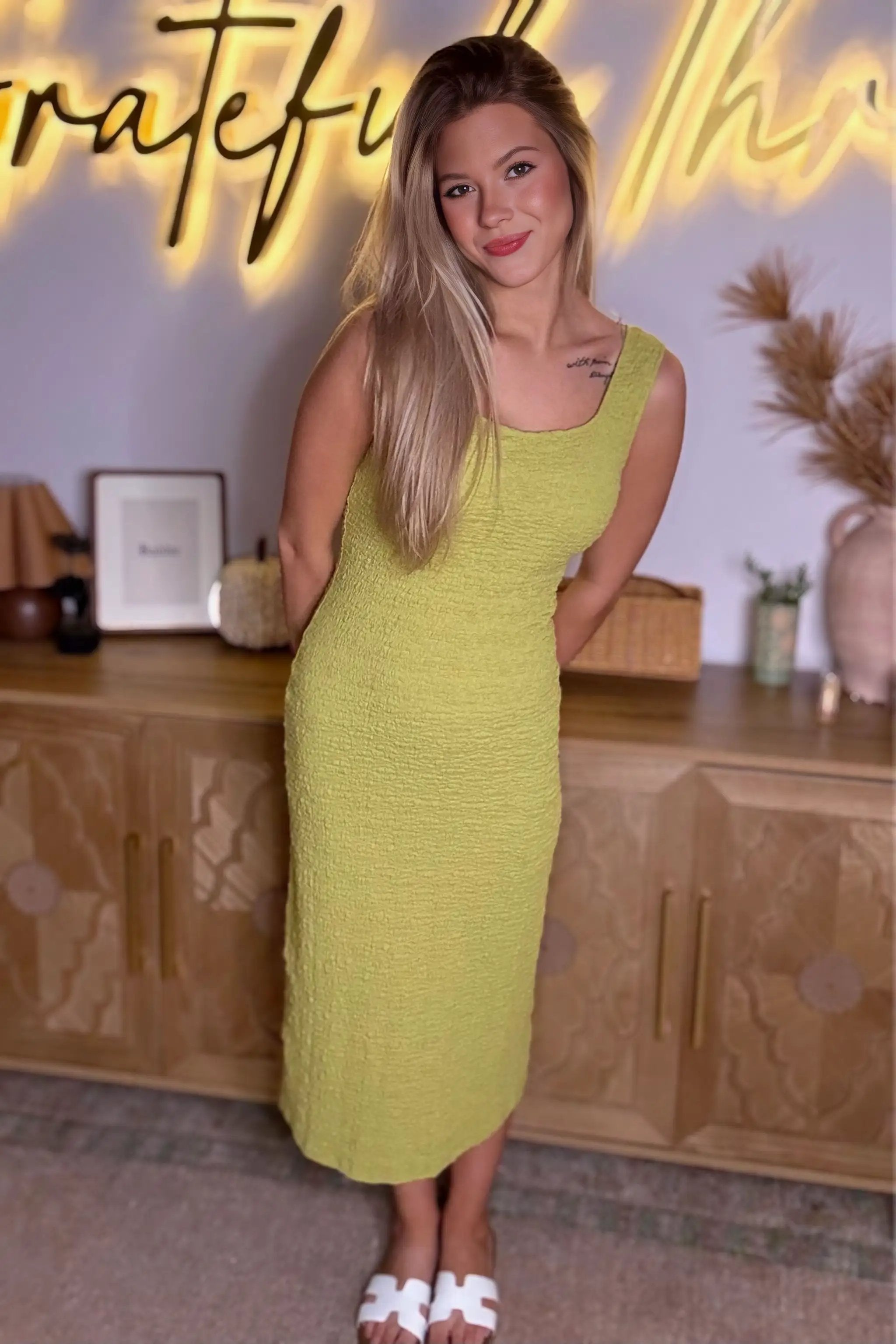 En Crème En Crème Lime Sleeveless Bodycon Dress - Dresses